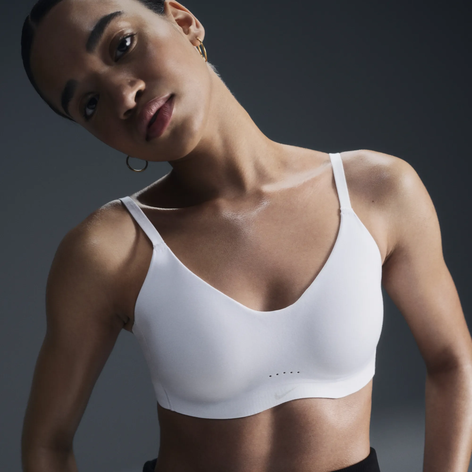 Nike Alate Minimalist Women's Light-Support Padded Convertible Sports Bra - White - Polyester/Elastane