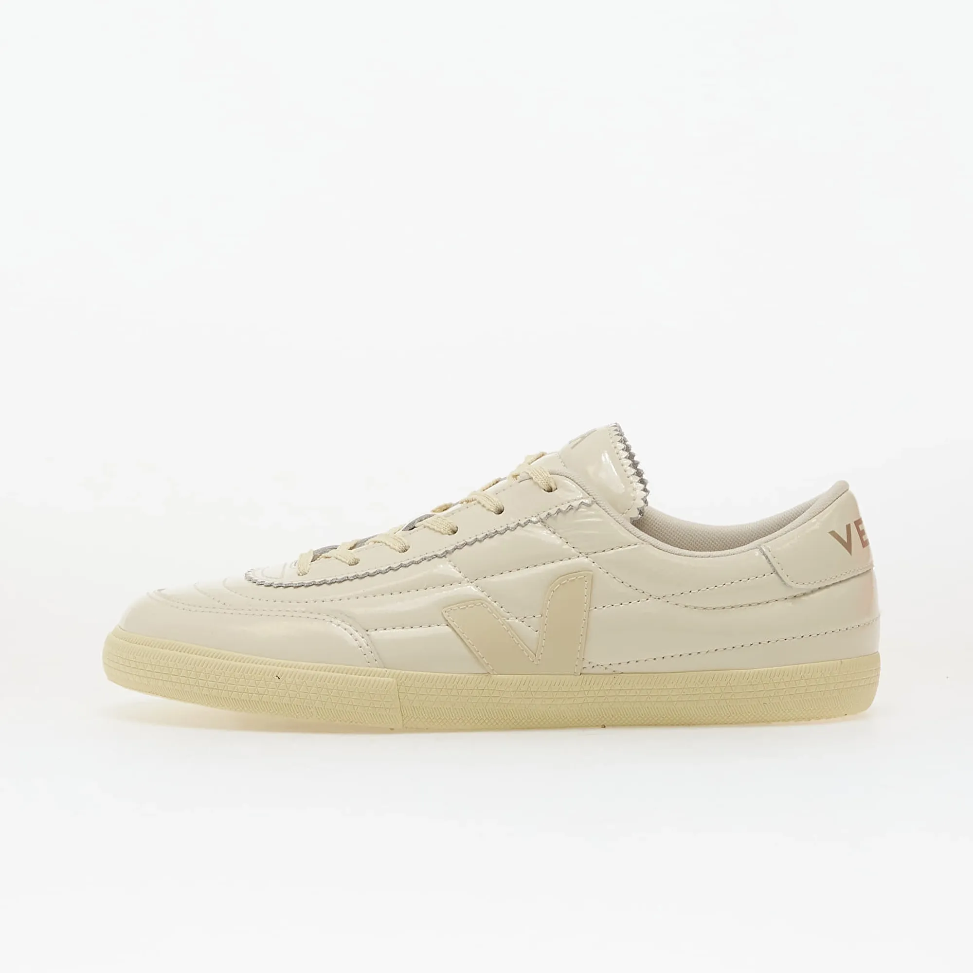 Veja PANENKA PATENT LEATHER