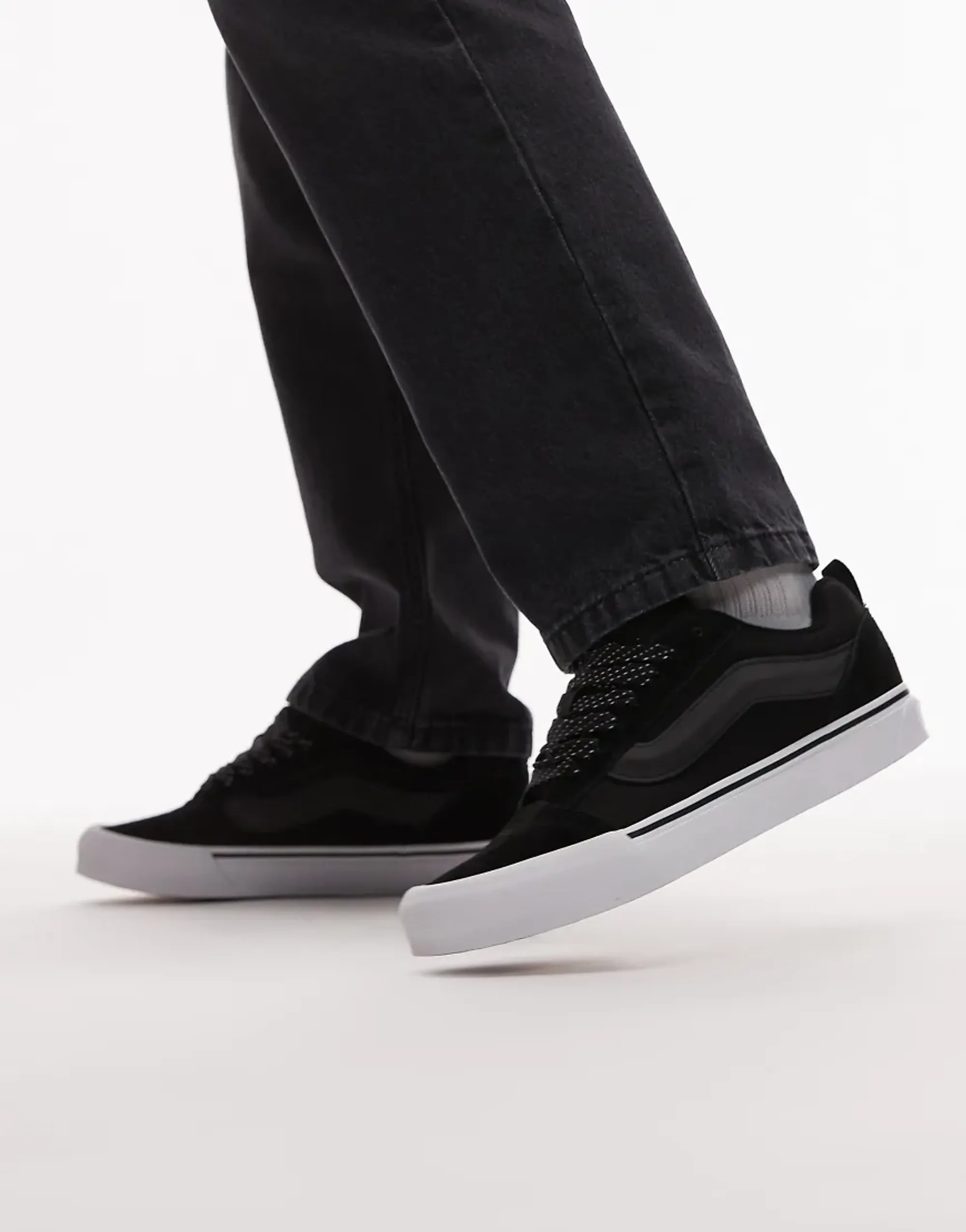 Vans Knu Skool Trainers In Black Reflective