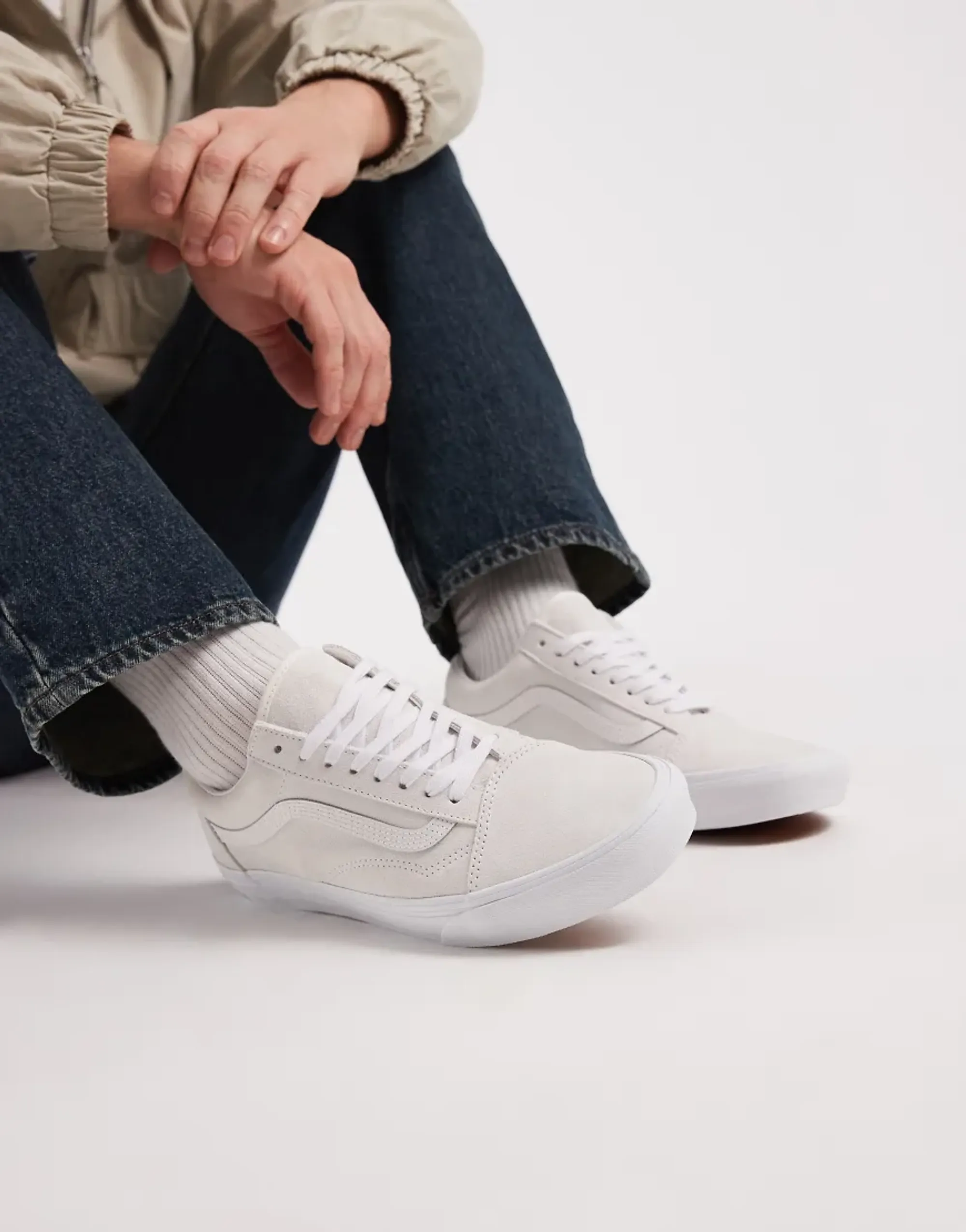 Vans Old Skool Trainers In All White