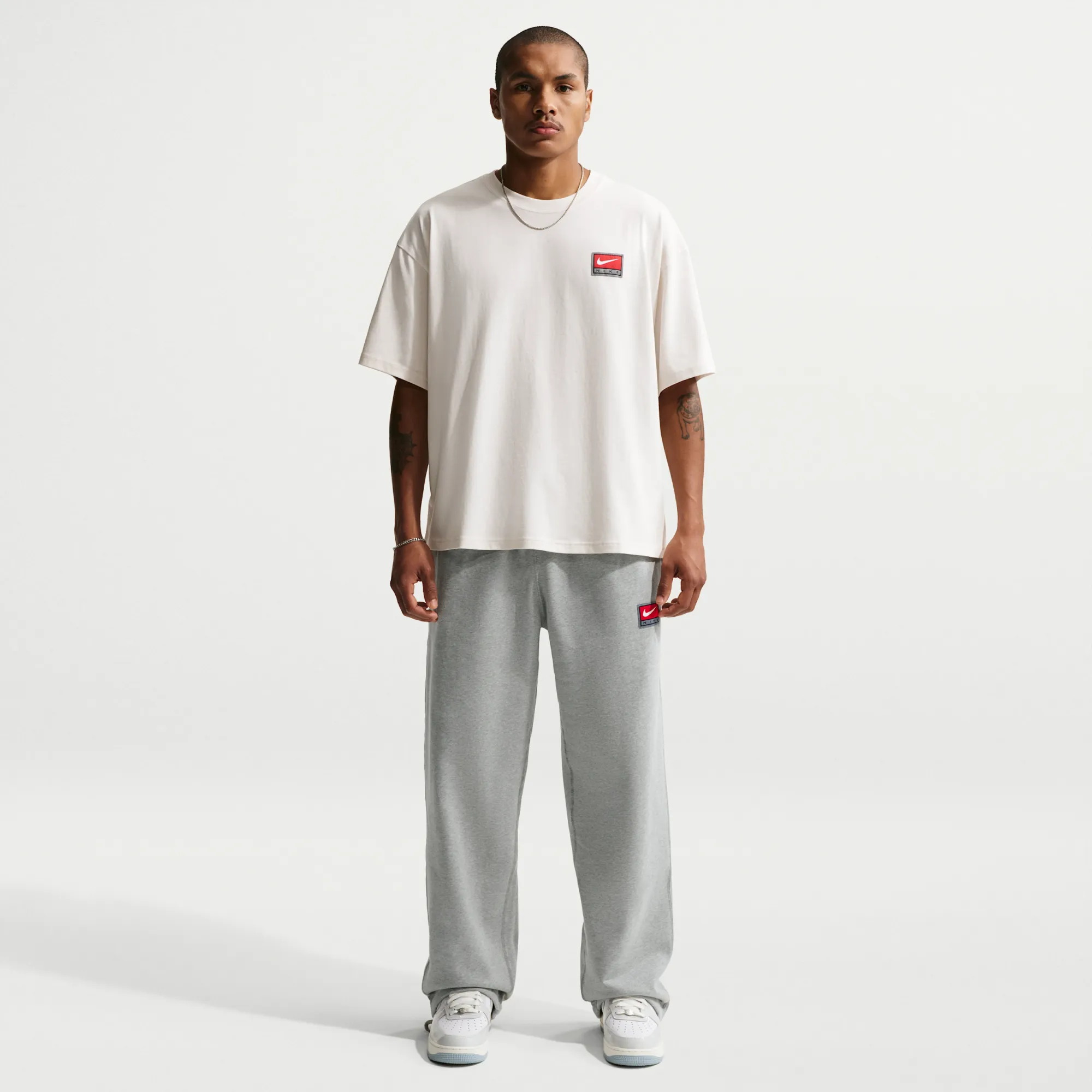 Nike Solo Swoosh Men's Fleece Open-Hem Trousers - Grey - Cotton/Polyester