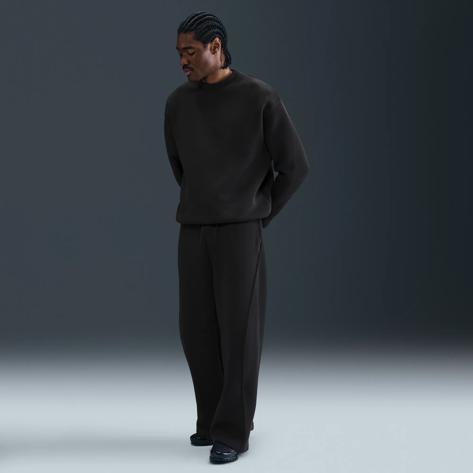 Nike Tech Men's Fleece Loose-Fit Open Hem Trousers - Black - Fleece