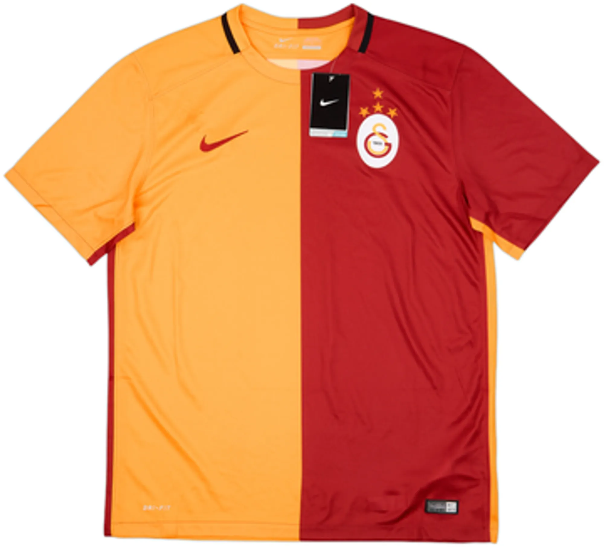 2015-16 Galatasaray Home Shirt (L)
