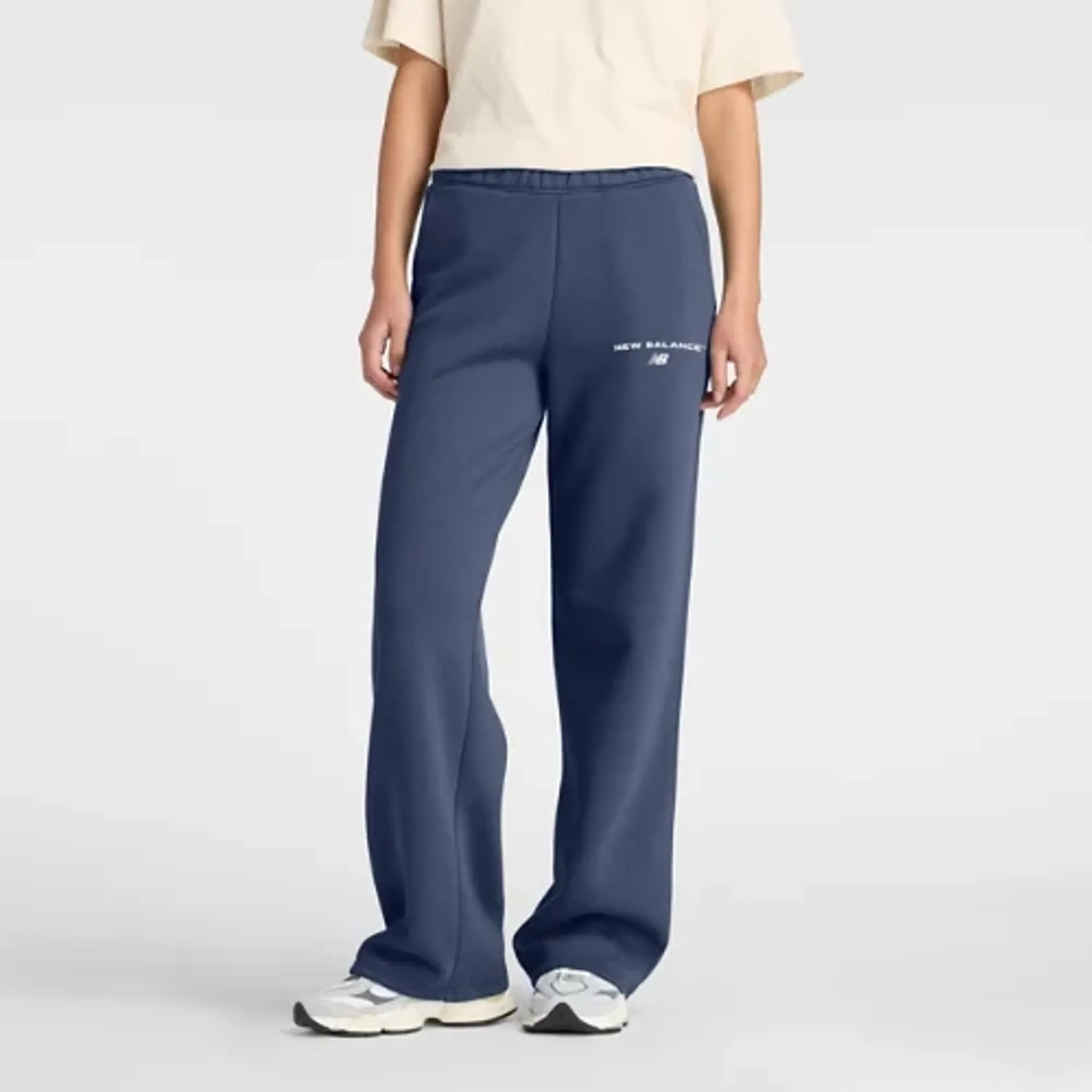 New Balance Women's Logo Fleece Pant in Blue Cotton Fleece