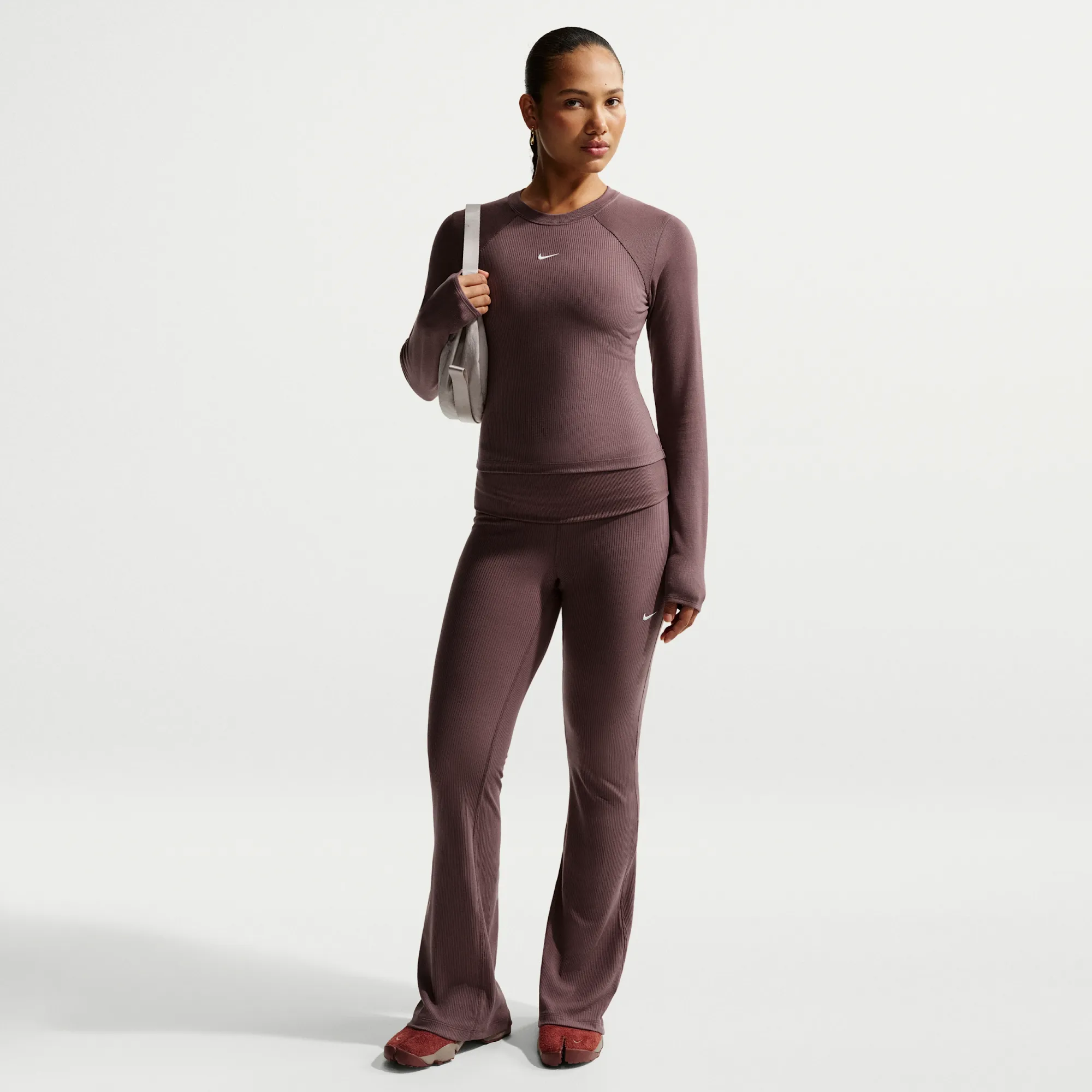Nike Chill Knit Women's Mid-Rise Tight Ribbed Trousers - Purple - Polyester/Lyocell/Elastane