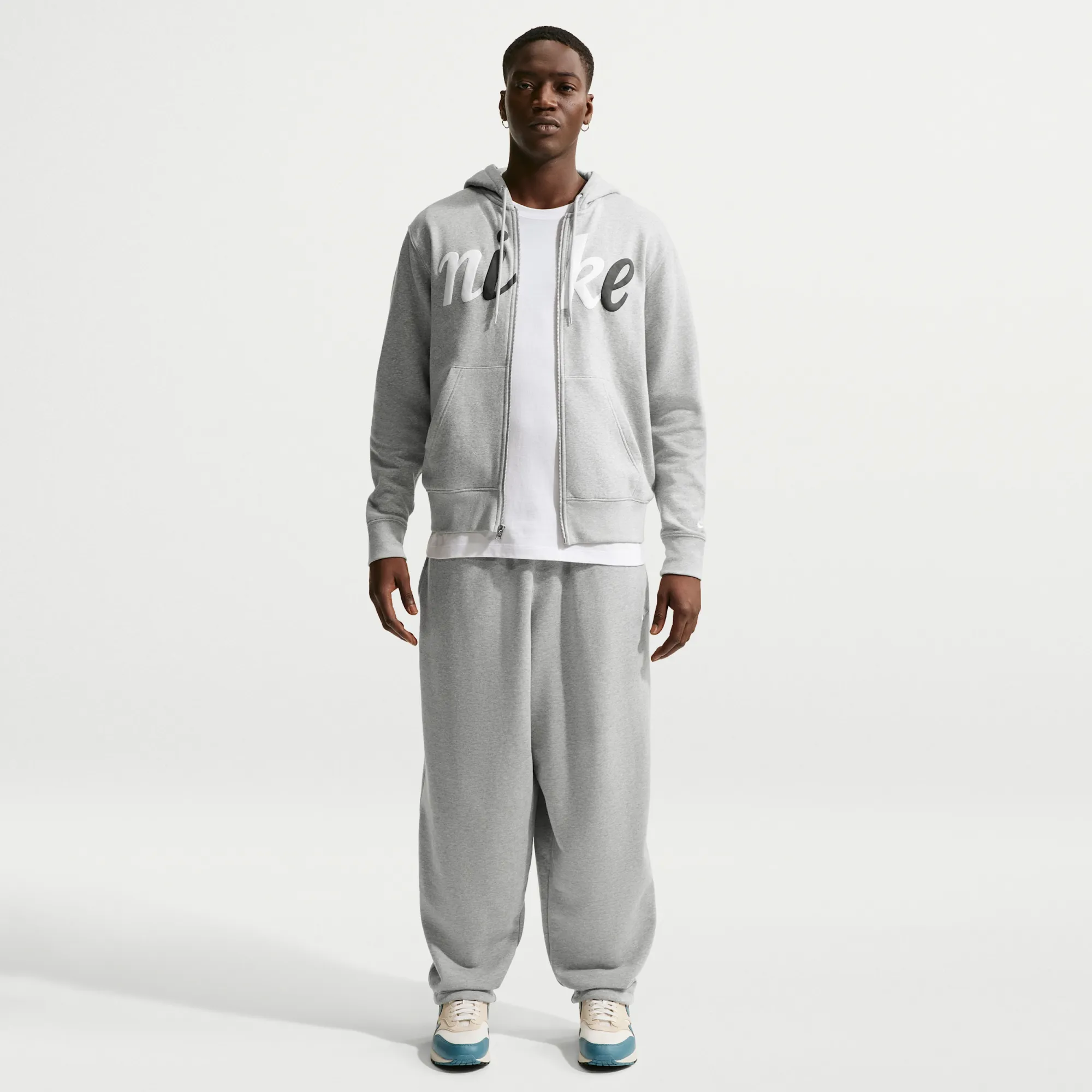 Nike Club Men's Oversized French-Terry Trousers - Dark Grey Heather - Fleece