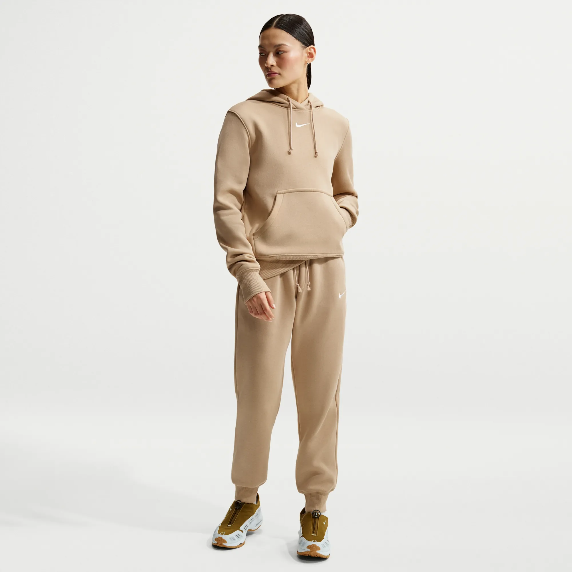 Nike Phoenix Fleece Women's Mid-Rise Tracksuit Bottoms - Brown - Cotton/Polyester