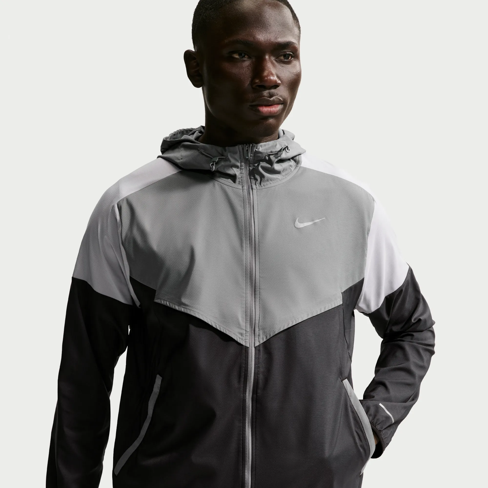 Nike Impossibly Light Windrunner Men's Running Jacket - Grey - Polyester/Elastane