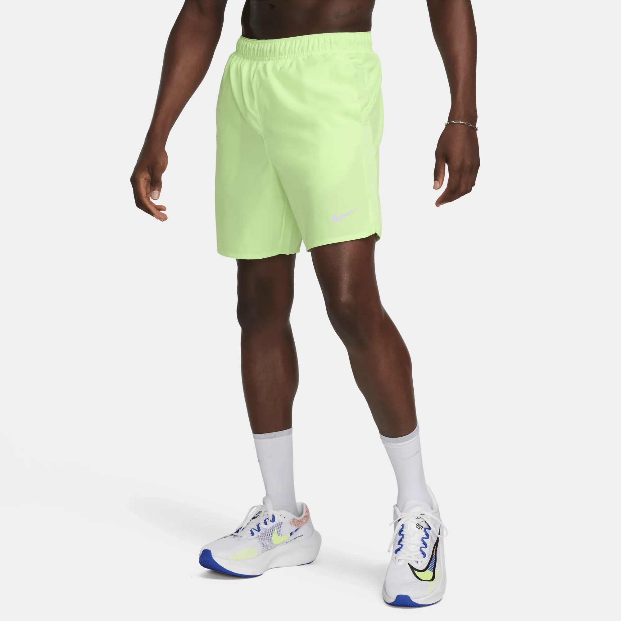 Nike Challenger Men's Dri-FIT 18cm (approx.) Brief-Lined Running Shorts - Green - Polyester