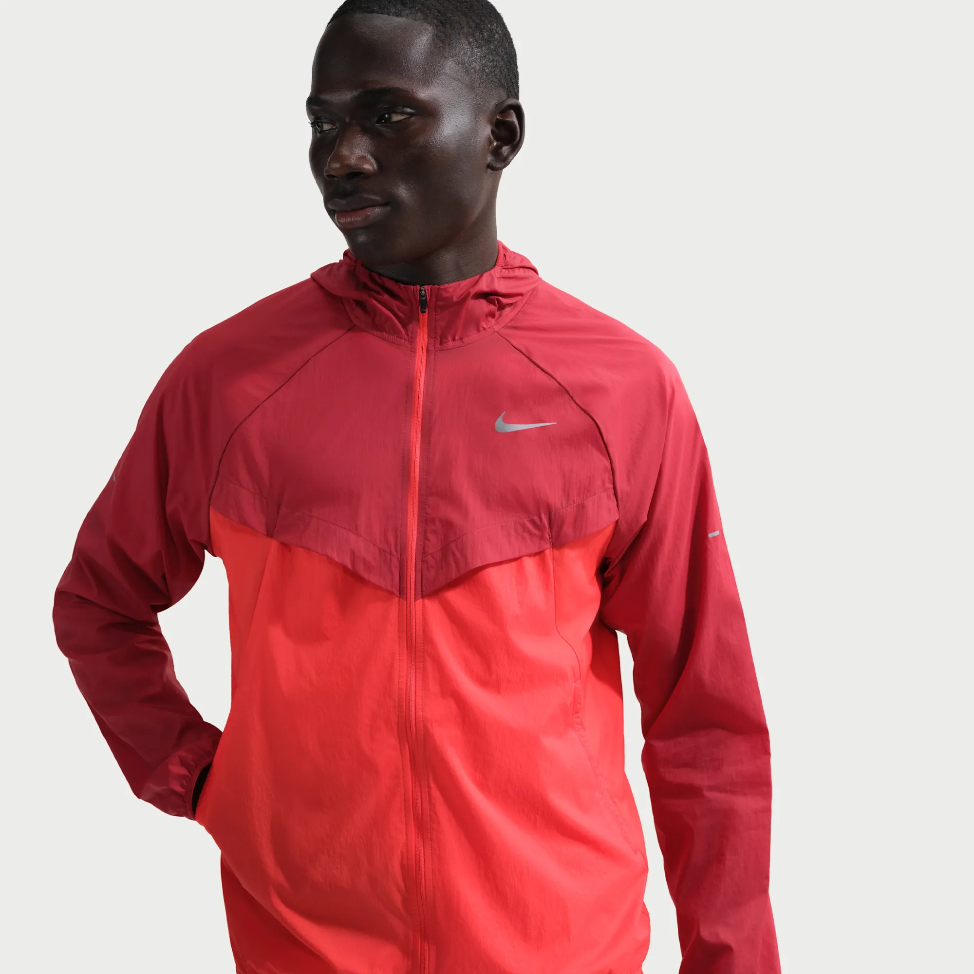 Nike Stride Men's Repel UV Running Jacket - Red - Nylon