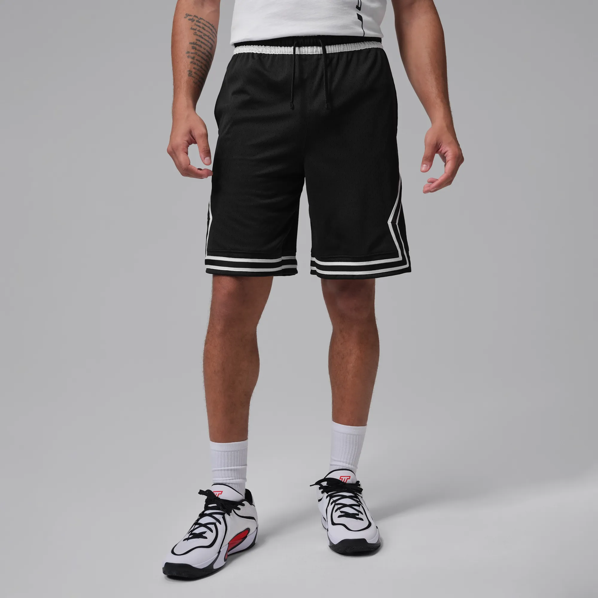 Nike Jordan Sport Men's Dri-FIT 23cms (approx.) Diamond Shorts - Black - Polyester