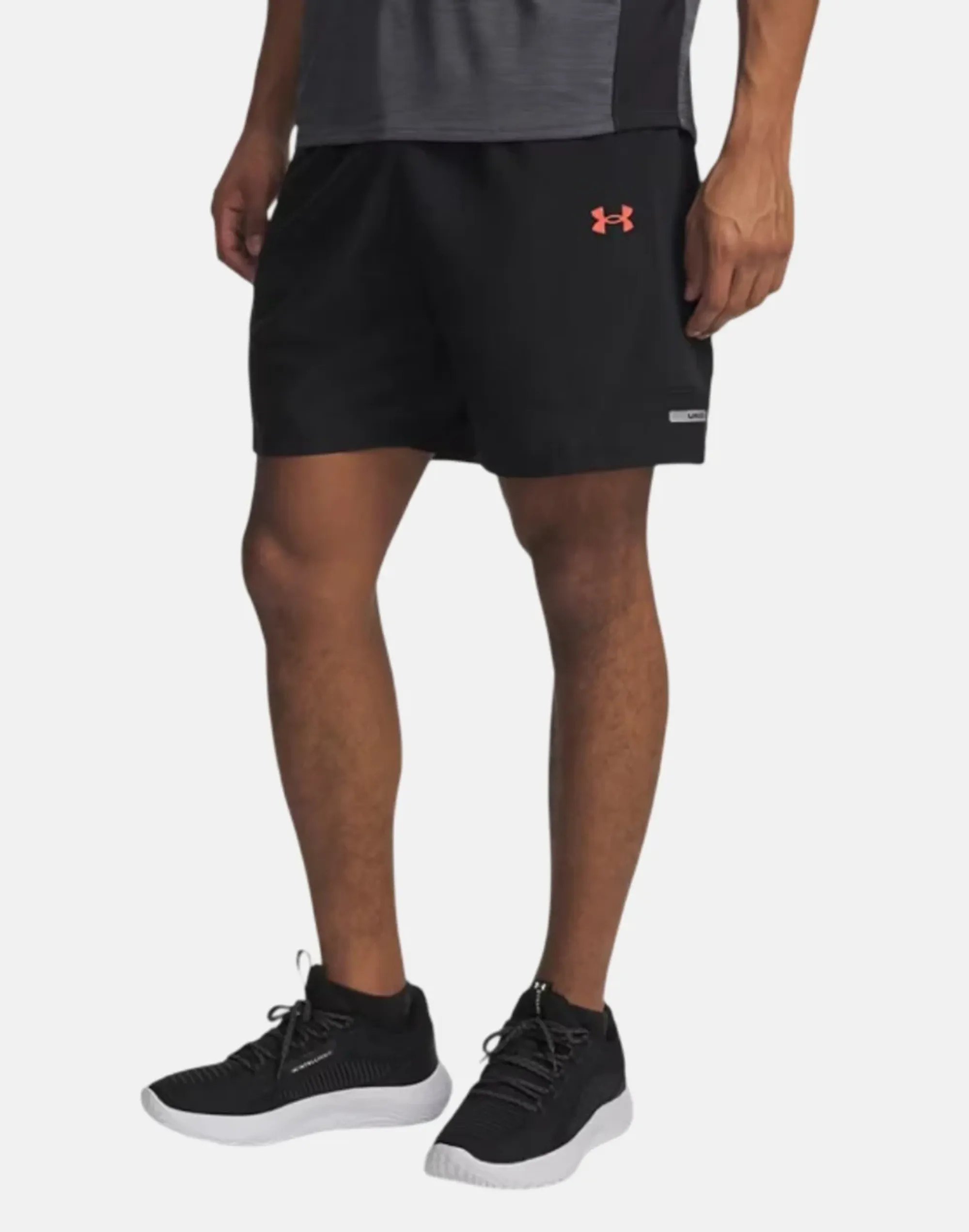 Under Armour  Tech™ Utility Men's 8.25" Shorts Black / Venom Red L