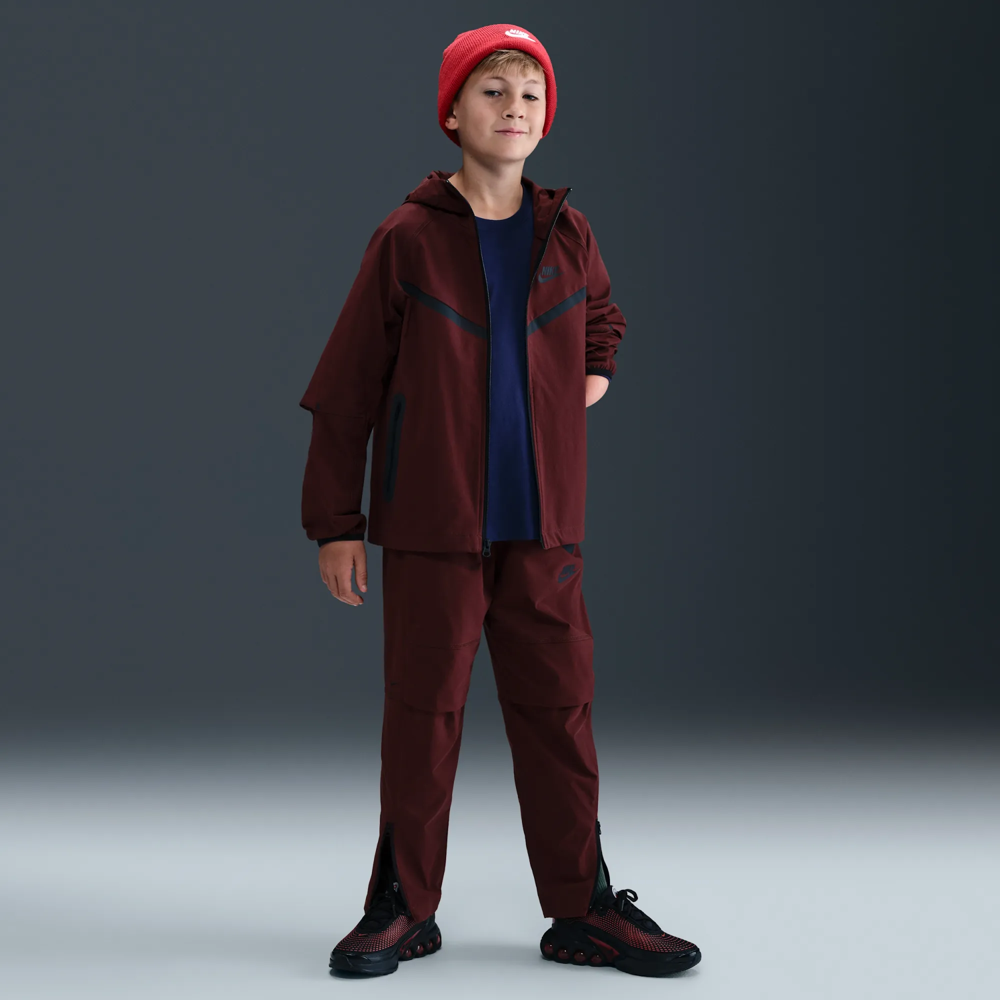 Nike Tech Older Kids' (Boys') Woven Trousers - Red