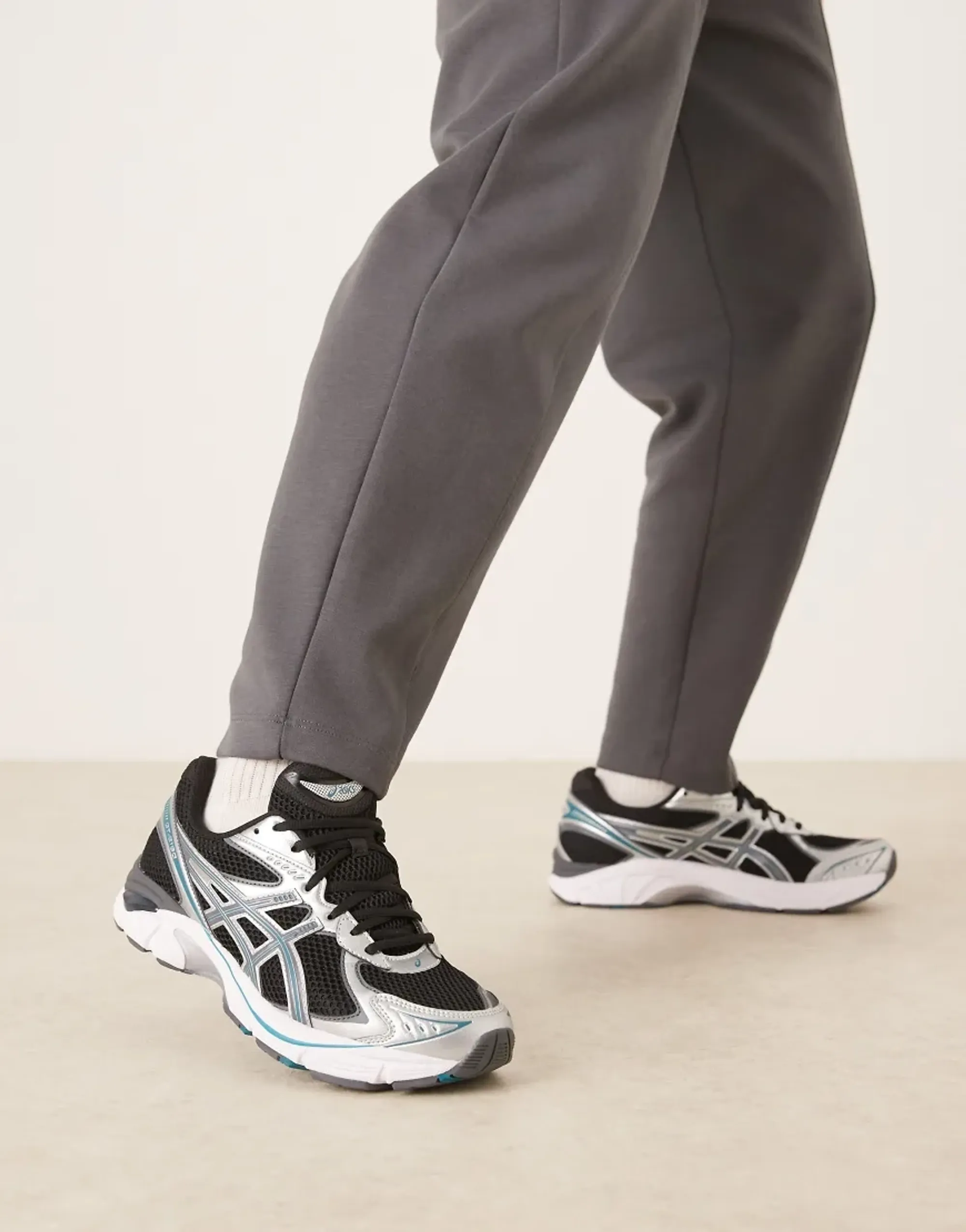 Asics Gt-2160 Trainers In Black And Red