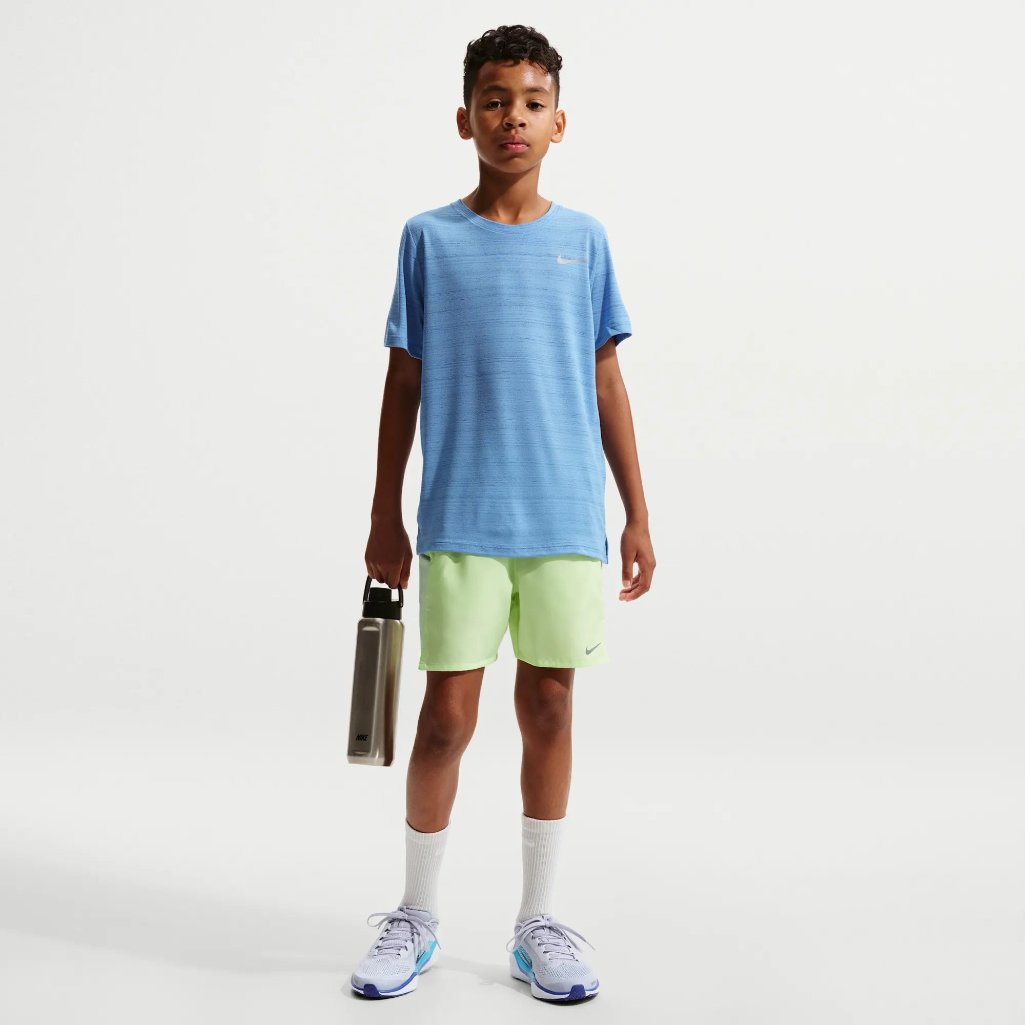 Nike Miler Older Kids' Dri-FIT Training Shorts - Green