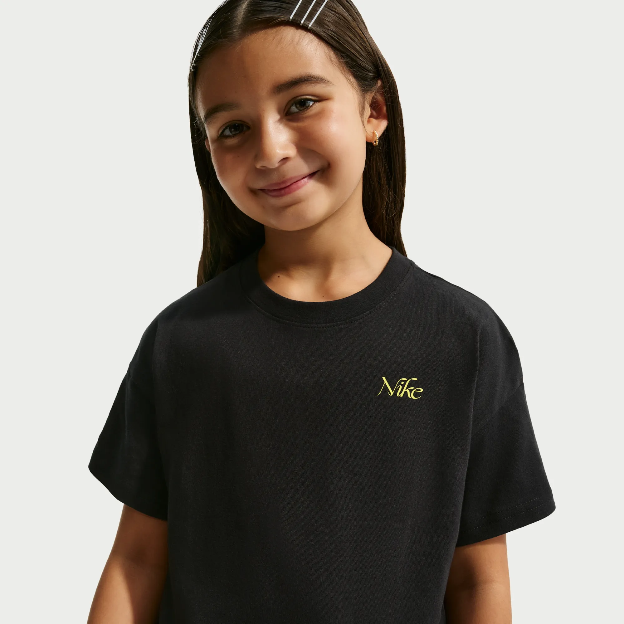 Nike Older Kids' (Girls') Boxy T-Shirt - Black