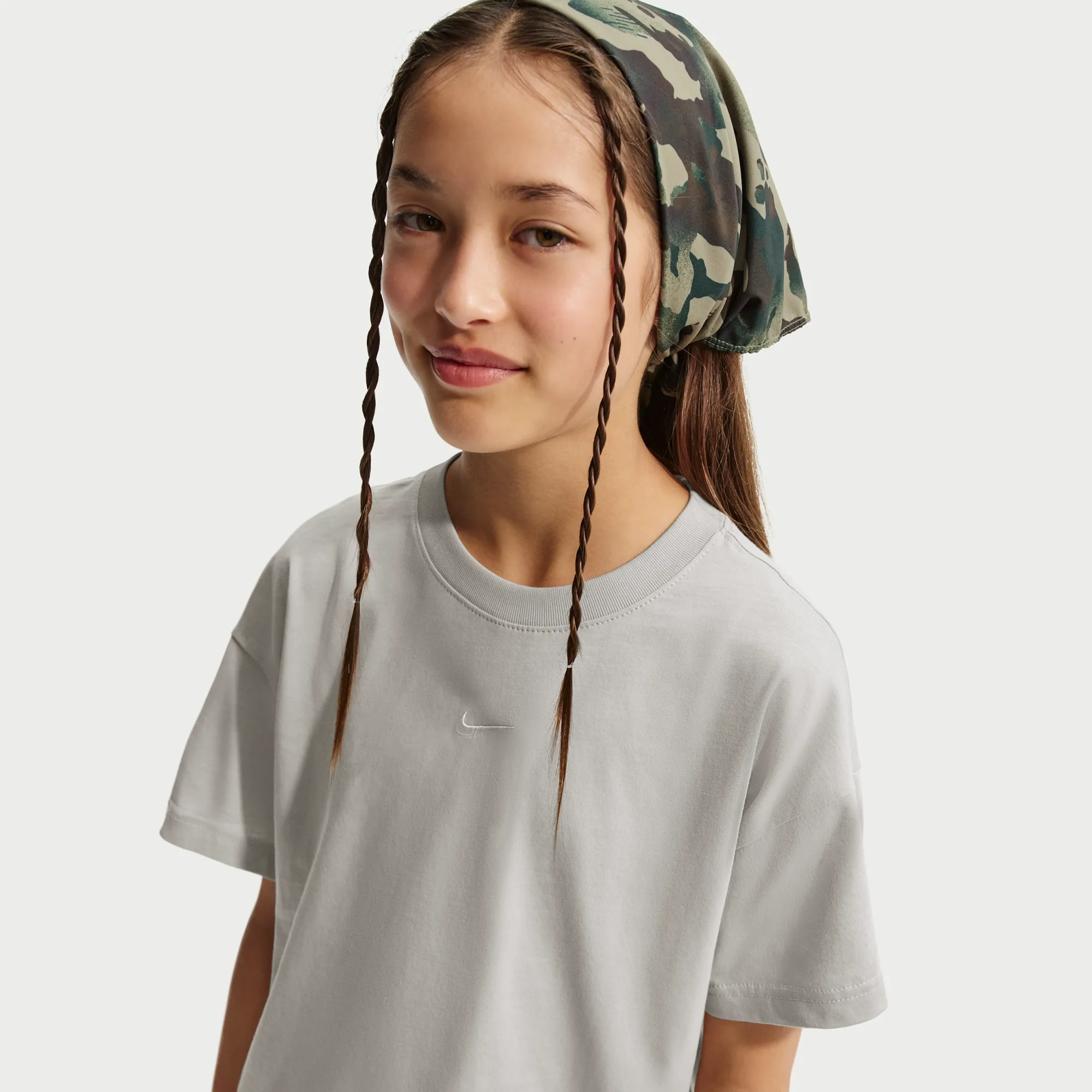 Nike Essential Older Kids' (Girls') T-Shirt - Brown