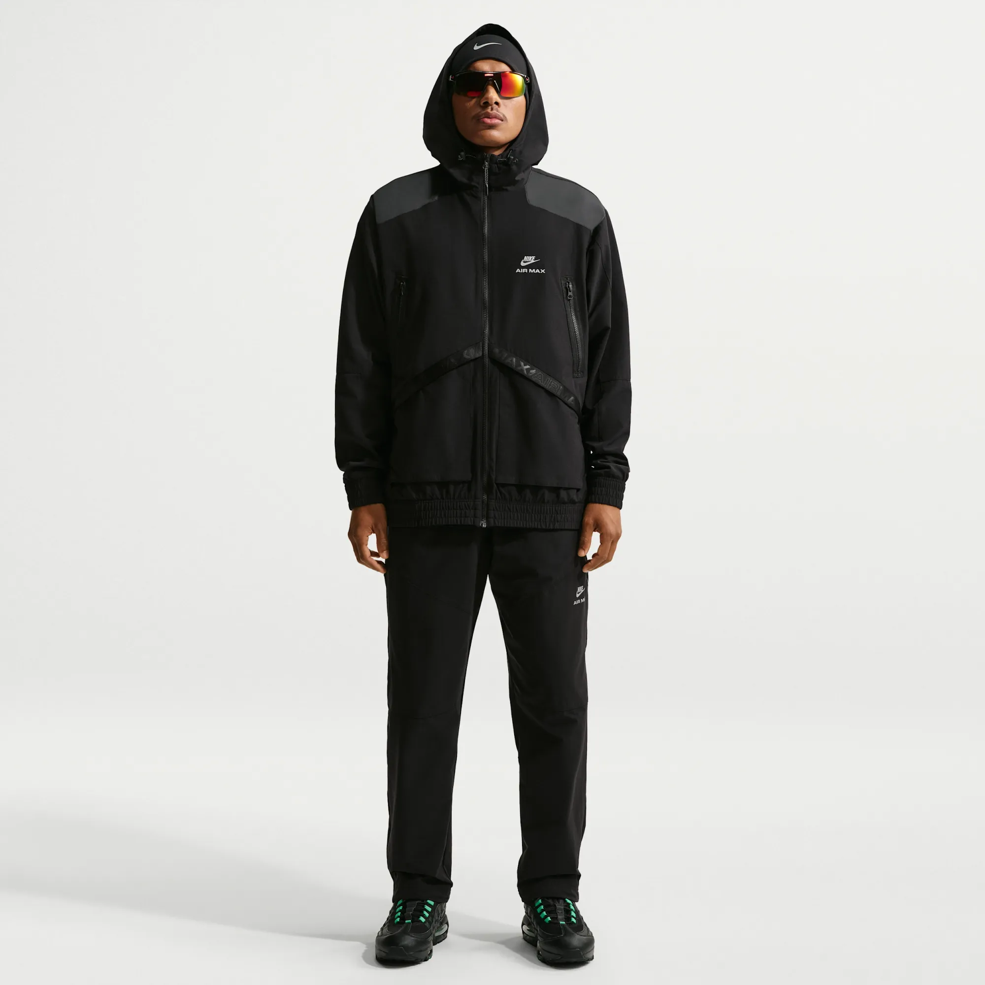 Nike Air Max Men's Woven Trousers - Black