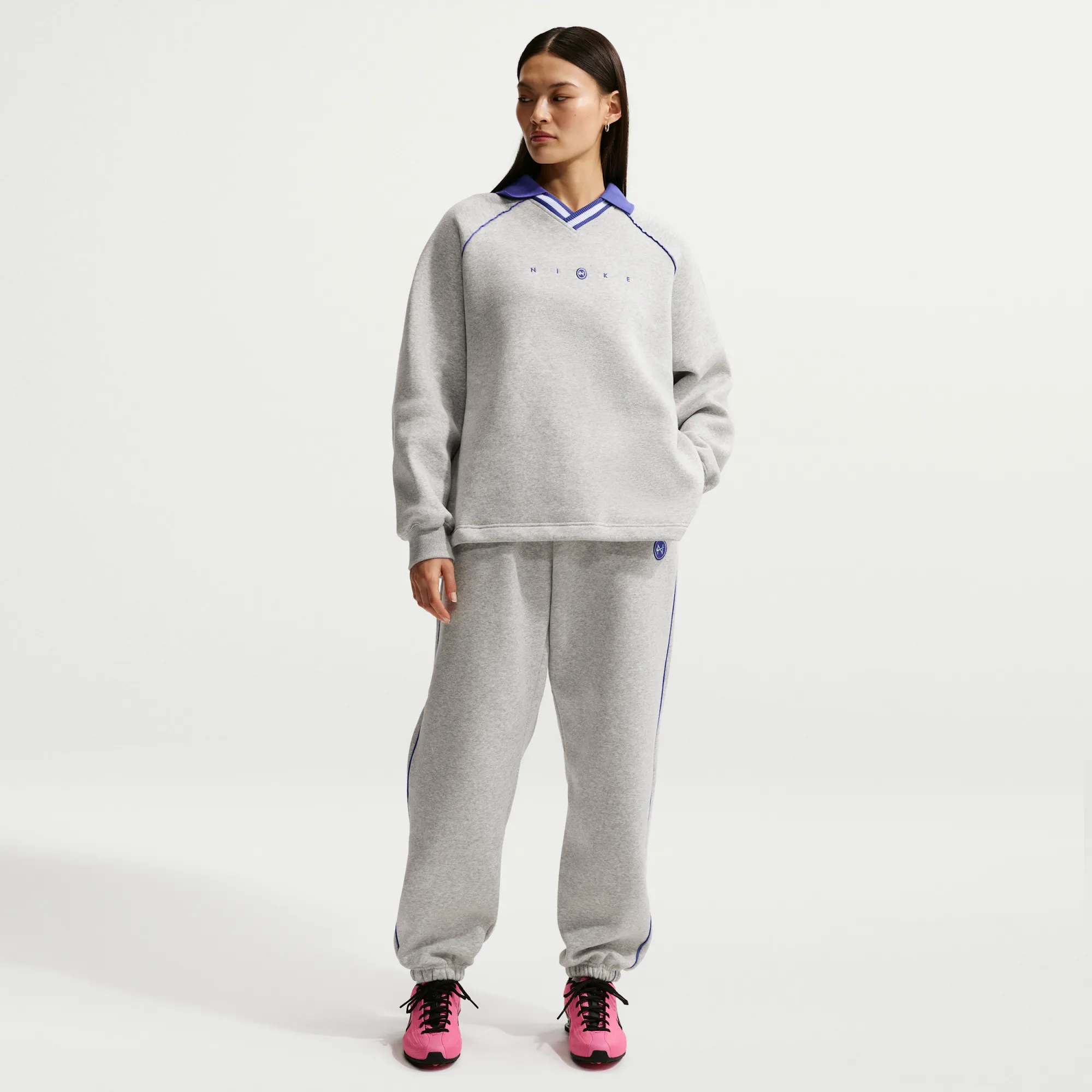 Nike Phoenix Fleece Women's Oversized High-Waisted Graphic Trousers - Grey - Cotton/Polyester