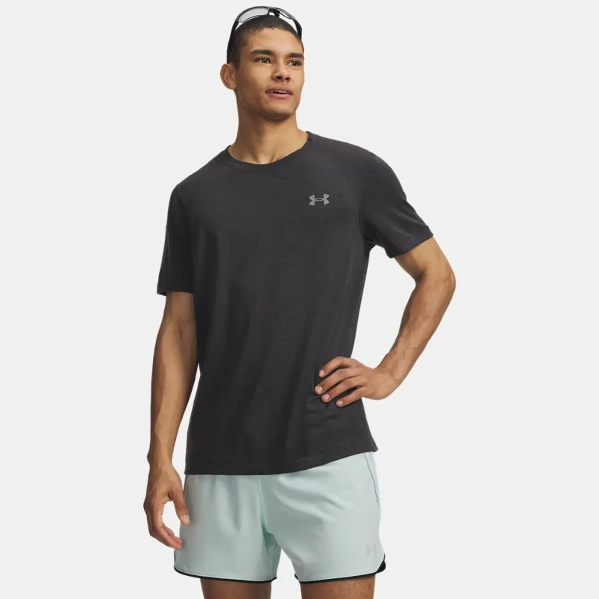Under Armour  Wool Run Men's Short Sleeve Black / Reflective L