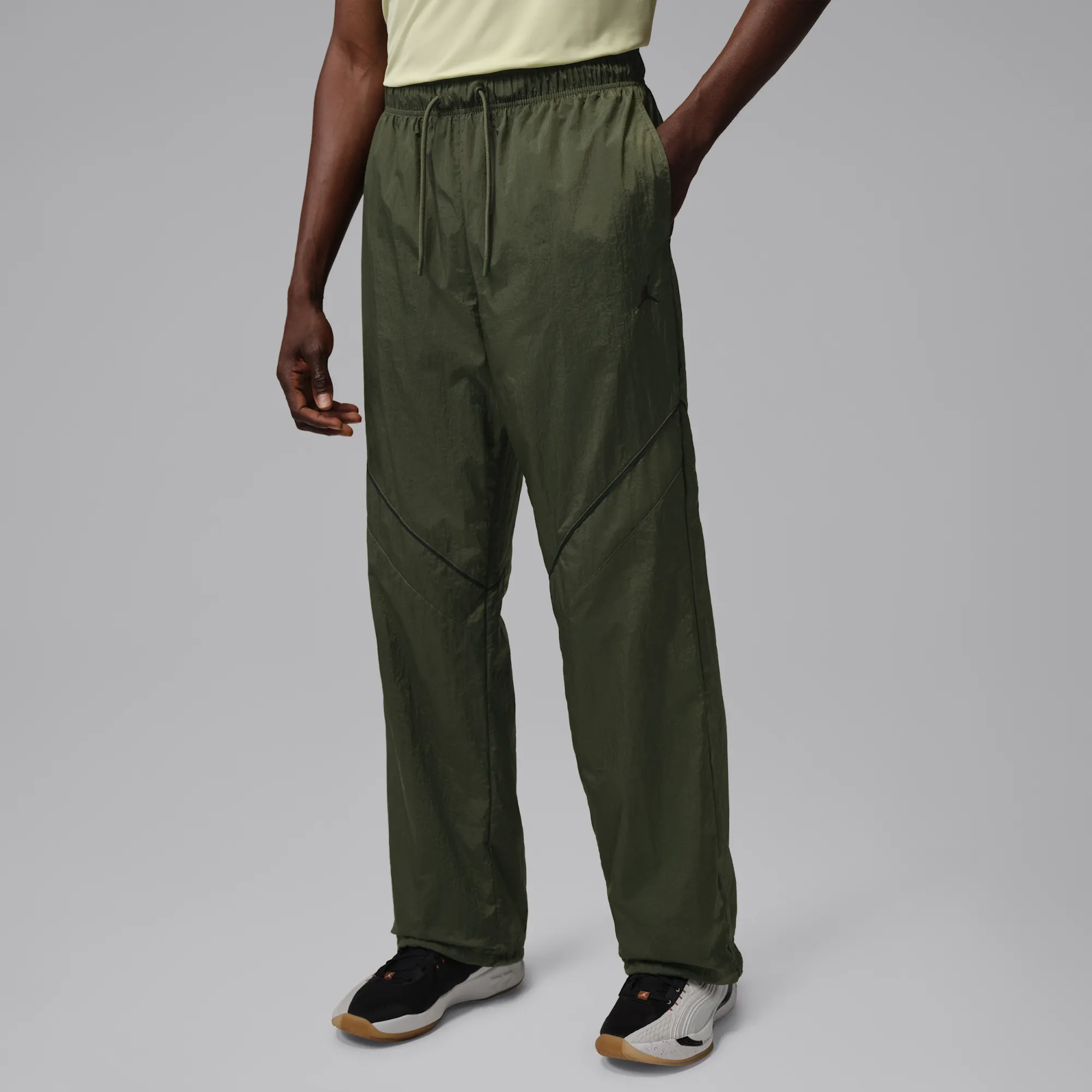 Nike Jordan Brooklyn Men's Draft Trousers - Green - Nylon