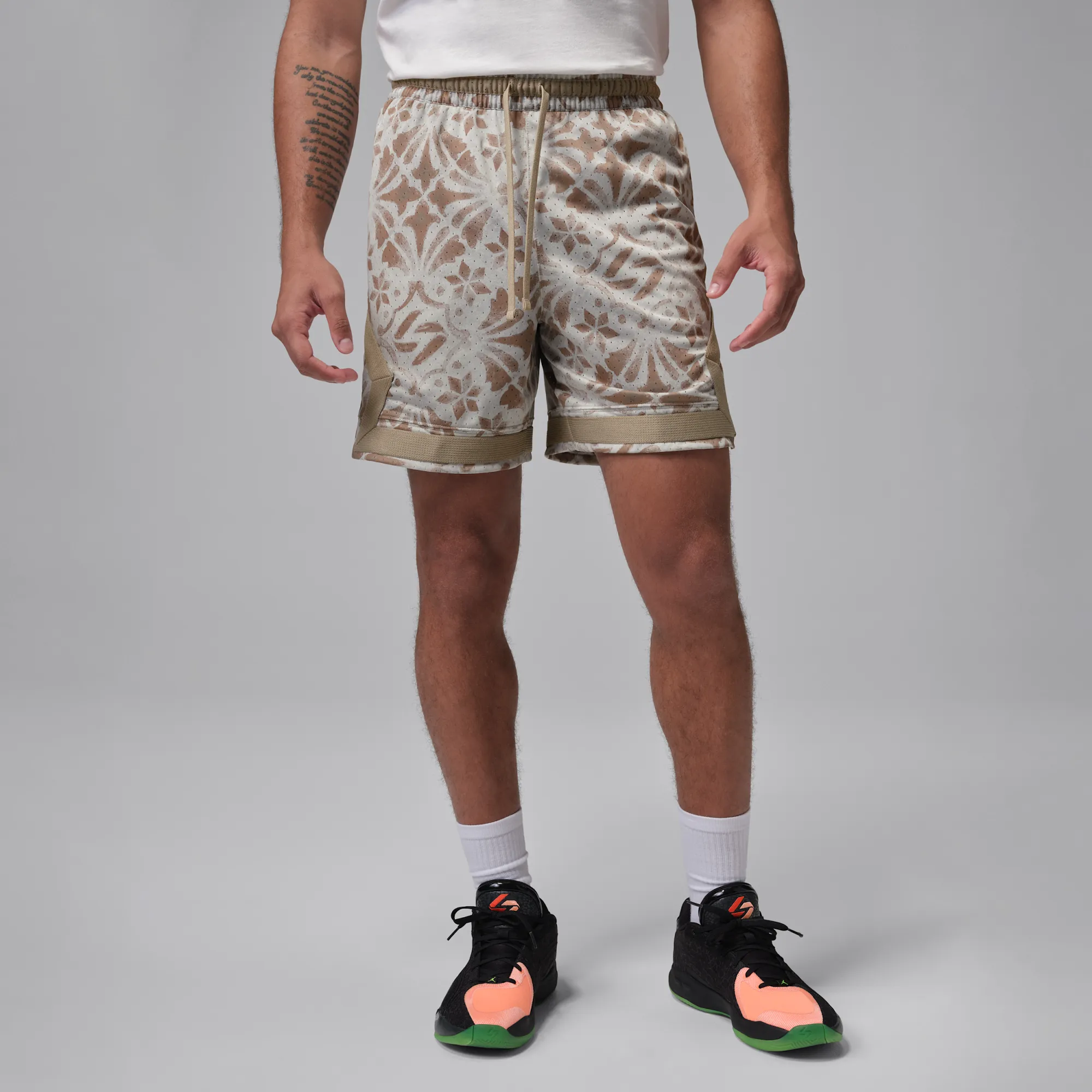Nike Jordan Nike Luka Dončić Men's Dri-FIT Diamond Shorts - Brown - Polyester