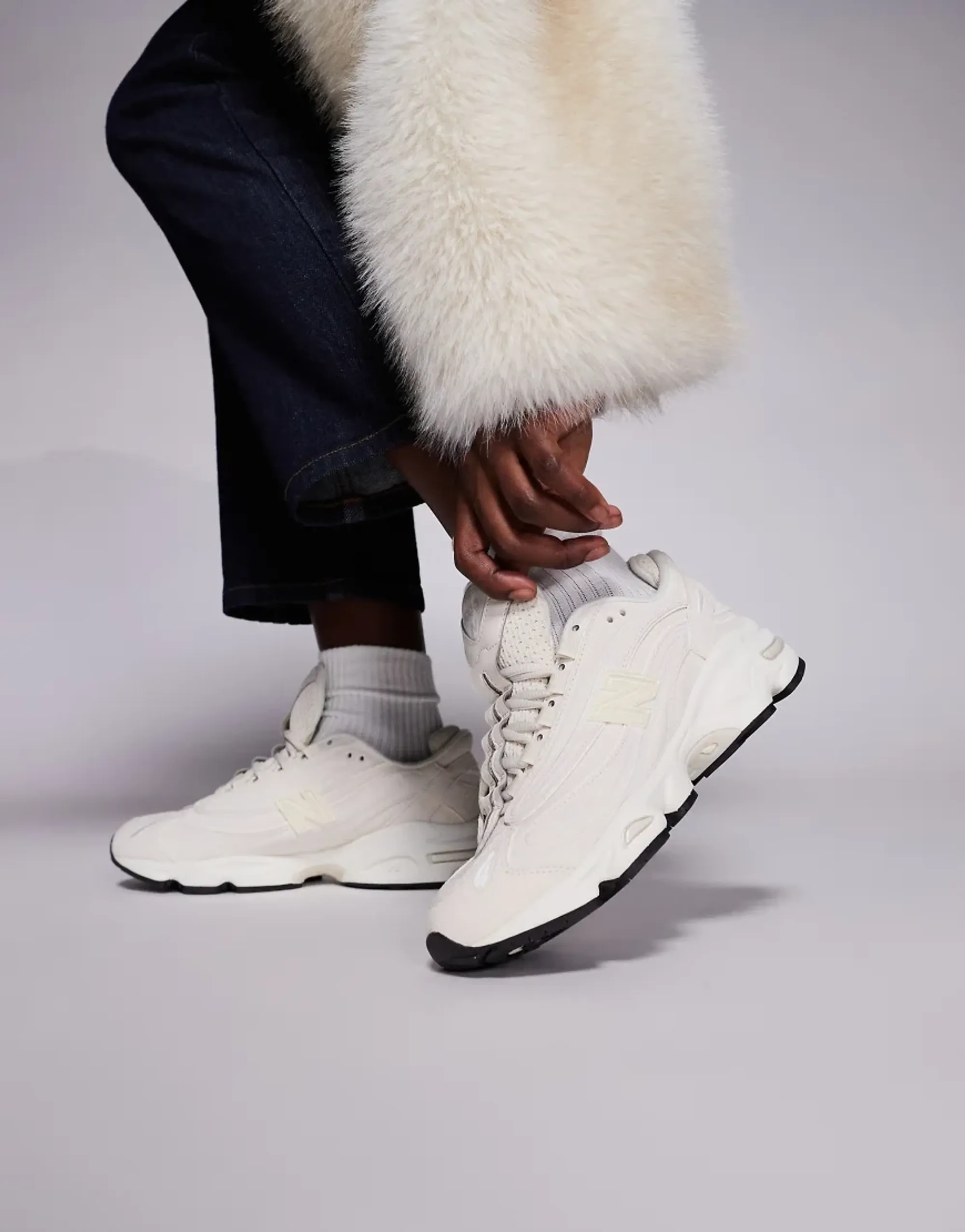 New Balance Unisex 1000 in Beige Leather