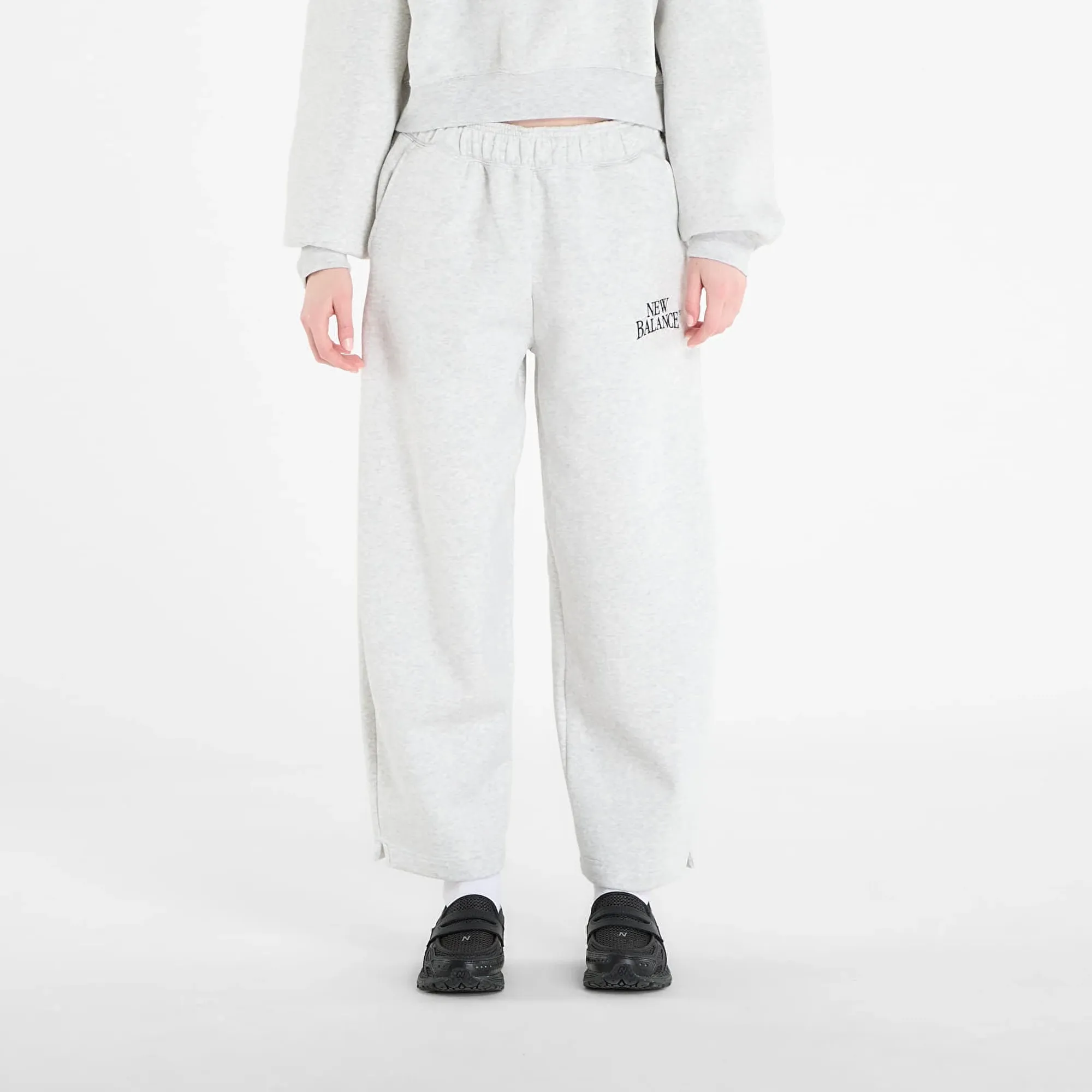 New Balance Women Trackside Fleece Barrel Pant in Grey Cotton Fleece