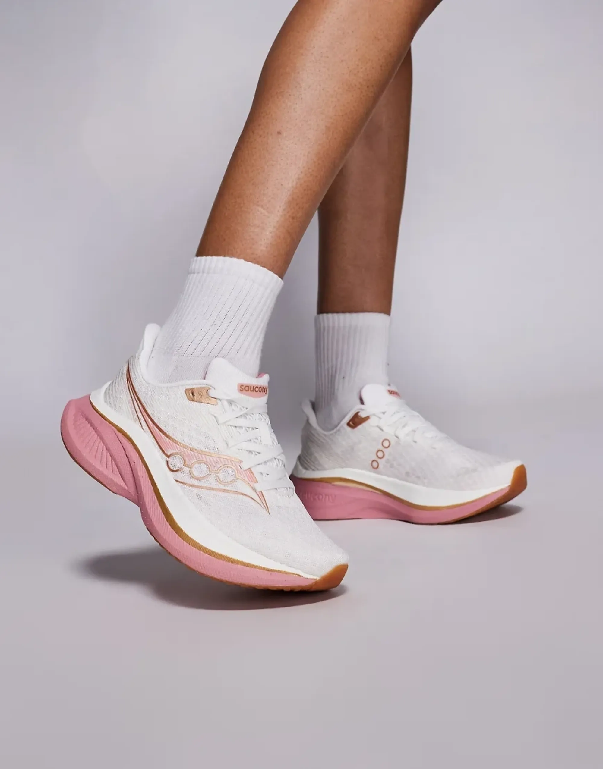 Saucony - Endorphin Speed 5 in Cream