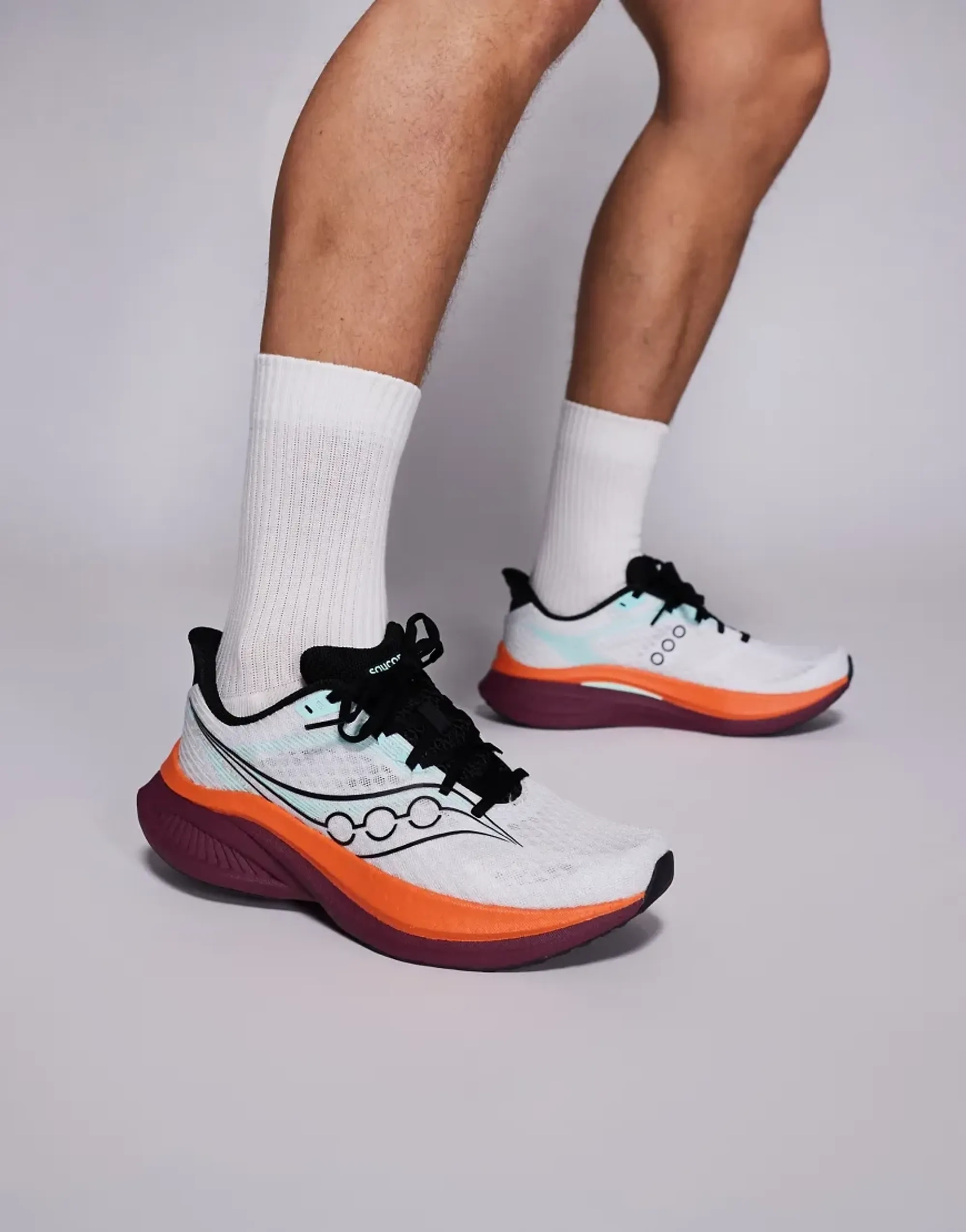 Saucony - Endorphin Speed 5 in White