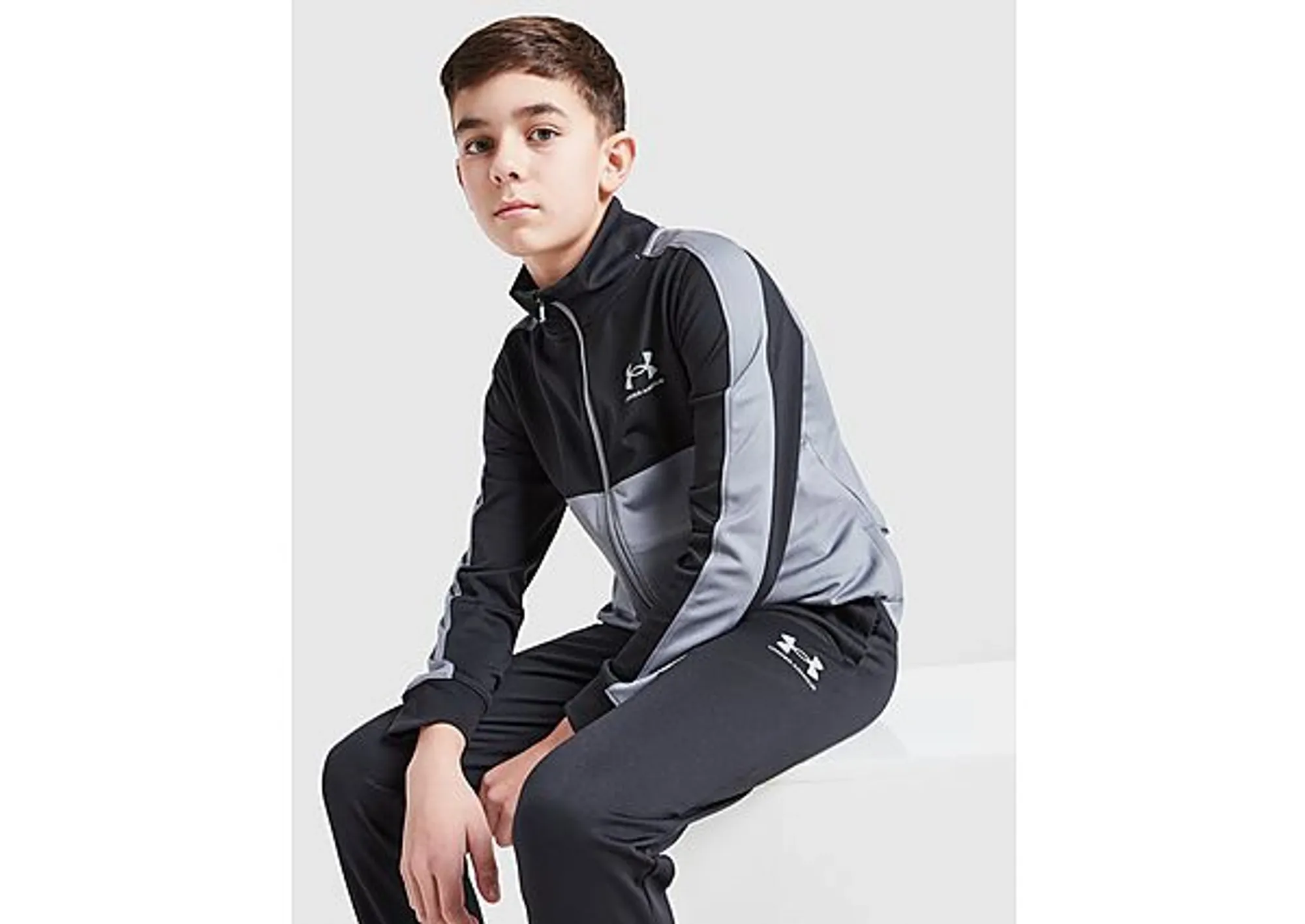 Under Armour  Rival Colorblock Boys' Knit Tracksuit Black / Titan Gray / Steel YXL (63 - 67 in)