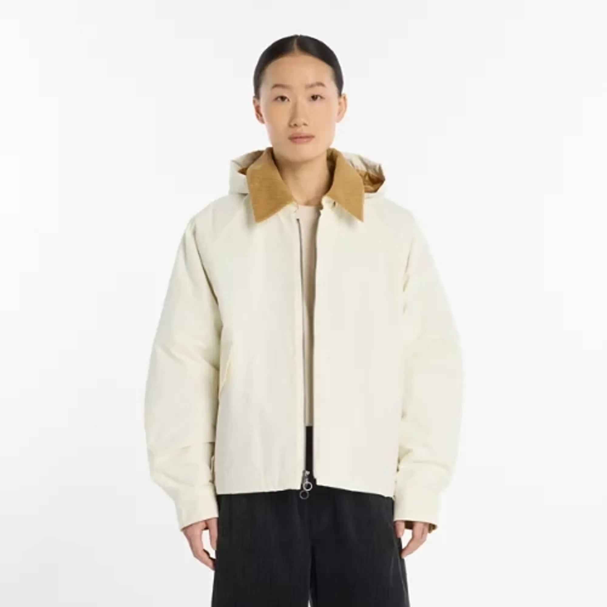 New Balance Women LNY Woven Jacket in Beige Nylon