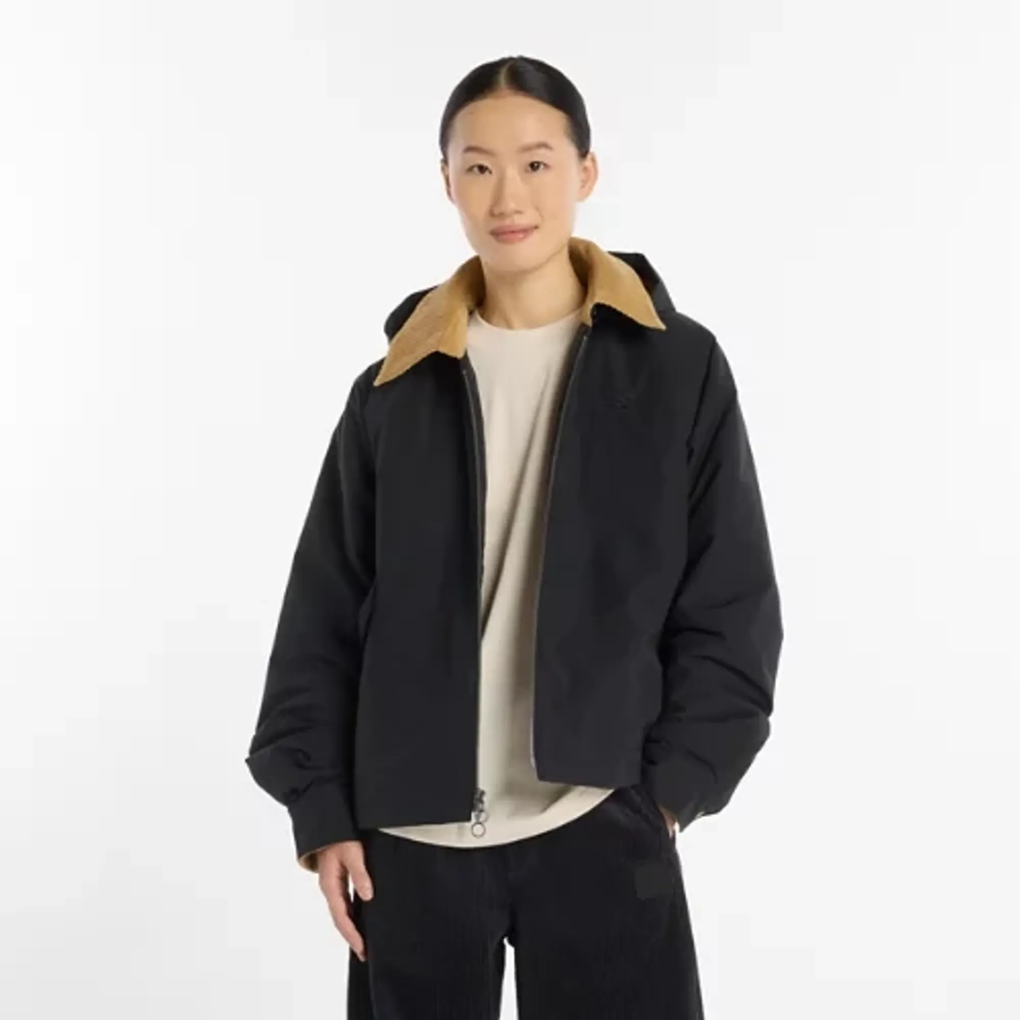 New Balance Women LNY Woven Jacket in Black Nylon