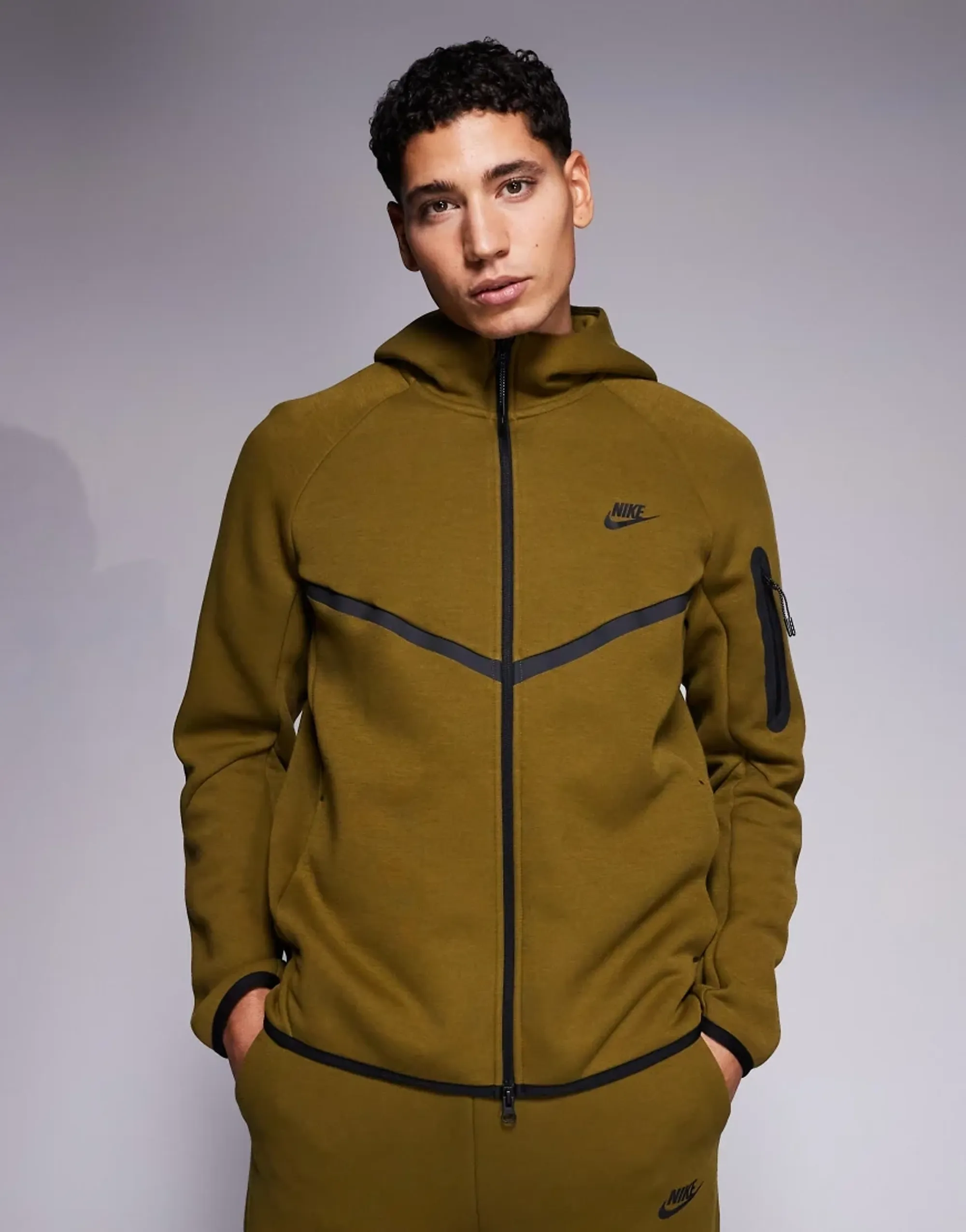 Nike Tech Fleece Men Hoodies - Olive