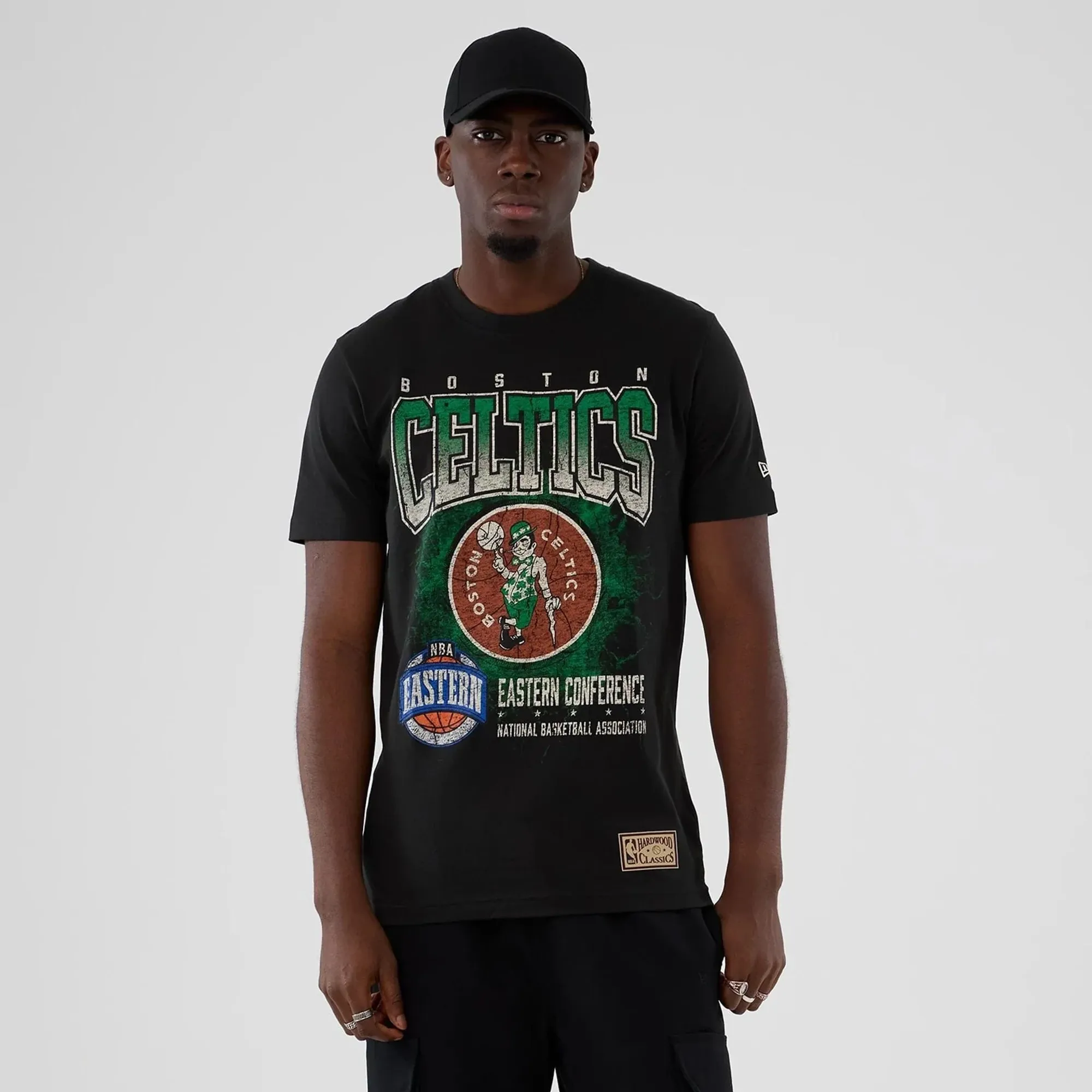 Boston Celtics NBA Hardwood Classic Black T-Shirt New Era Cap adult unisex