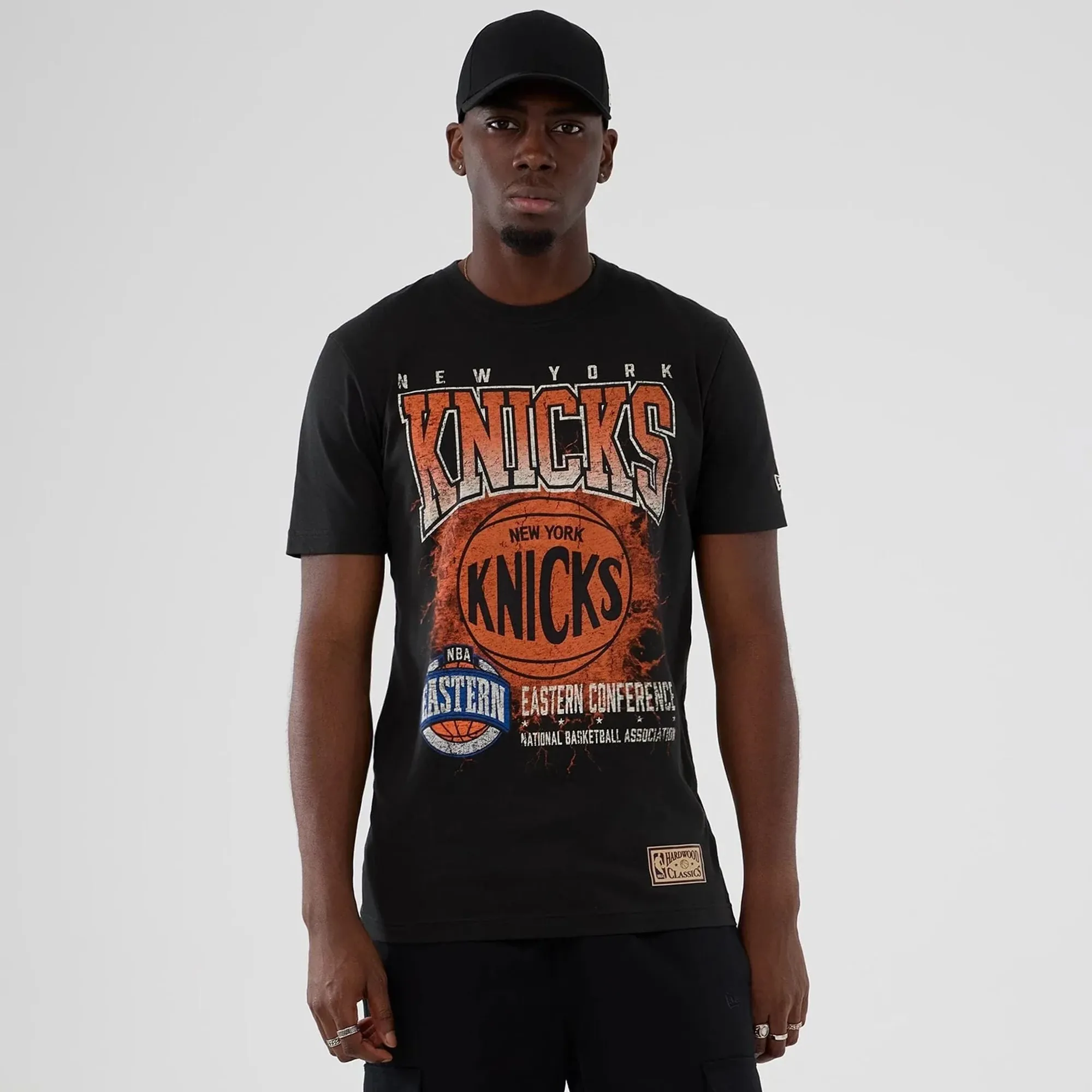 New York Knicks NBA Hardwood Classic Black T-Shirt New Era Cap adult unisex