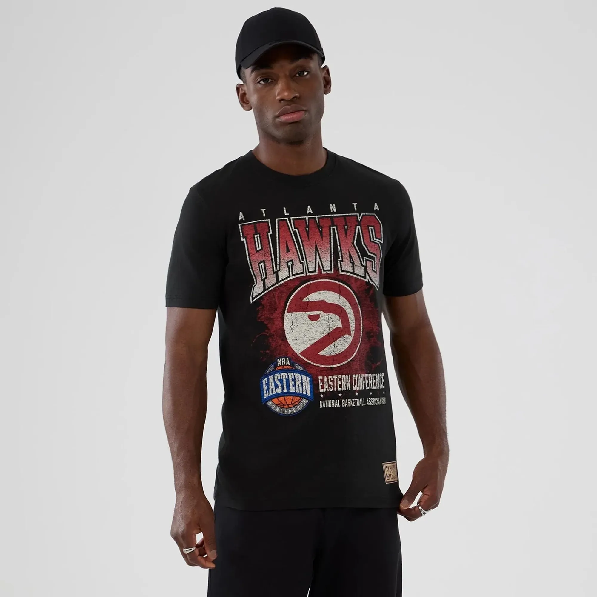 Atlanta Hawks NBA Hardwood Classic Black T-Shirt New Era Cap adult unisex