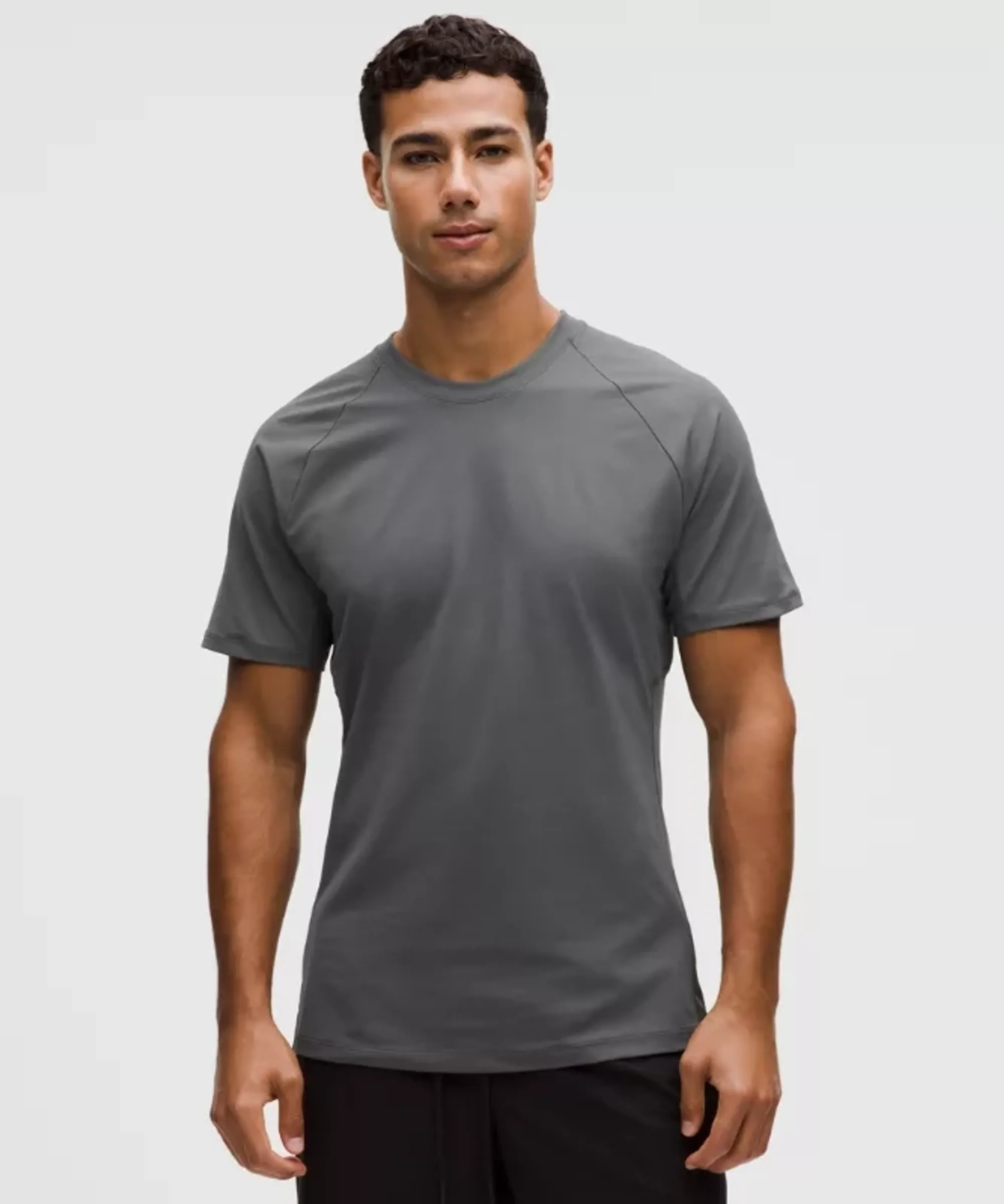 lululemon – Men's Repper Short-Sleeve Shirt – Color Grey – Size Large