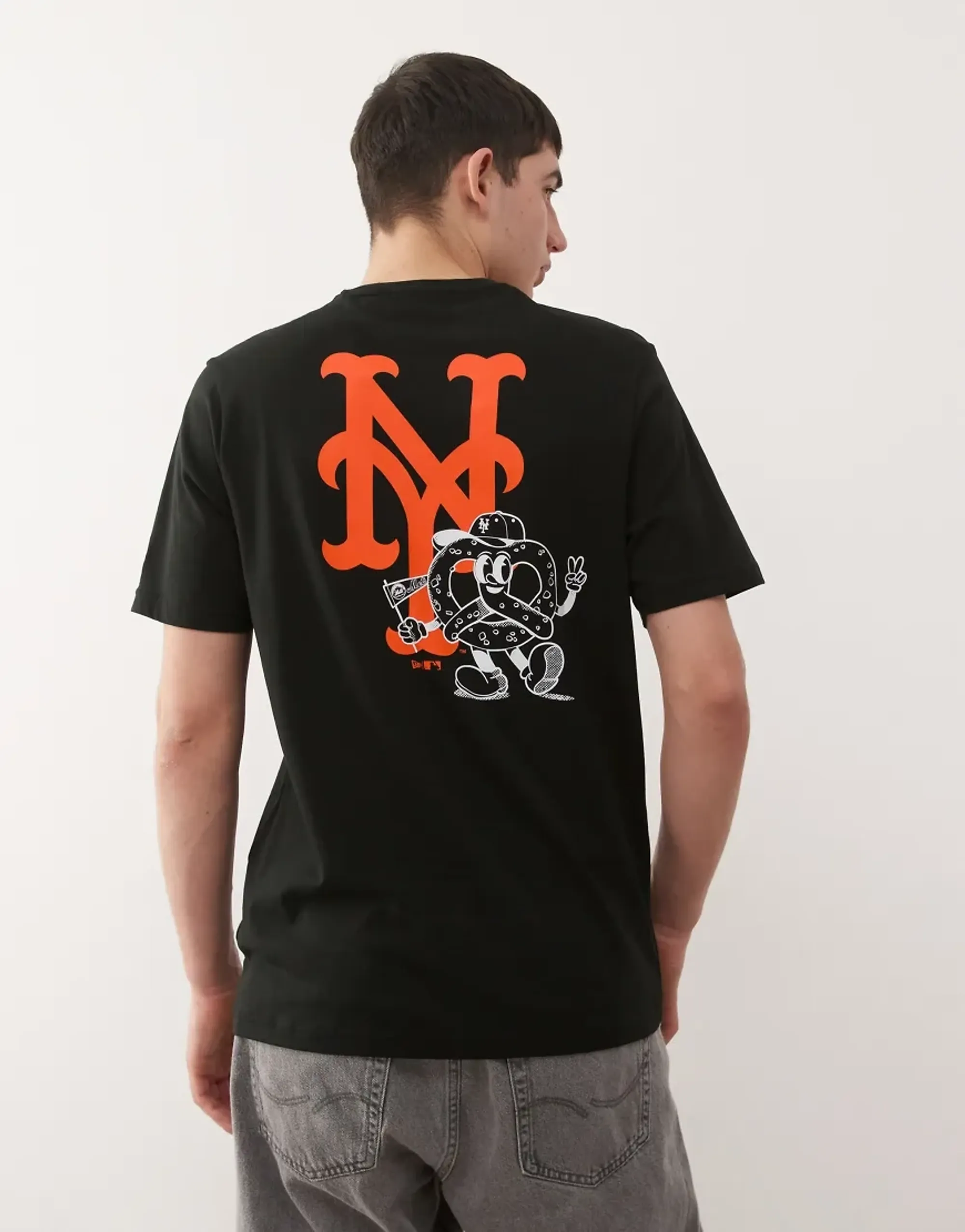 New Era Cap New Era Ny Mets Graphic Regular Fit T-Shirt With Back Print In Black