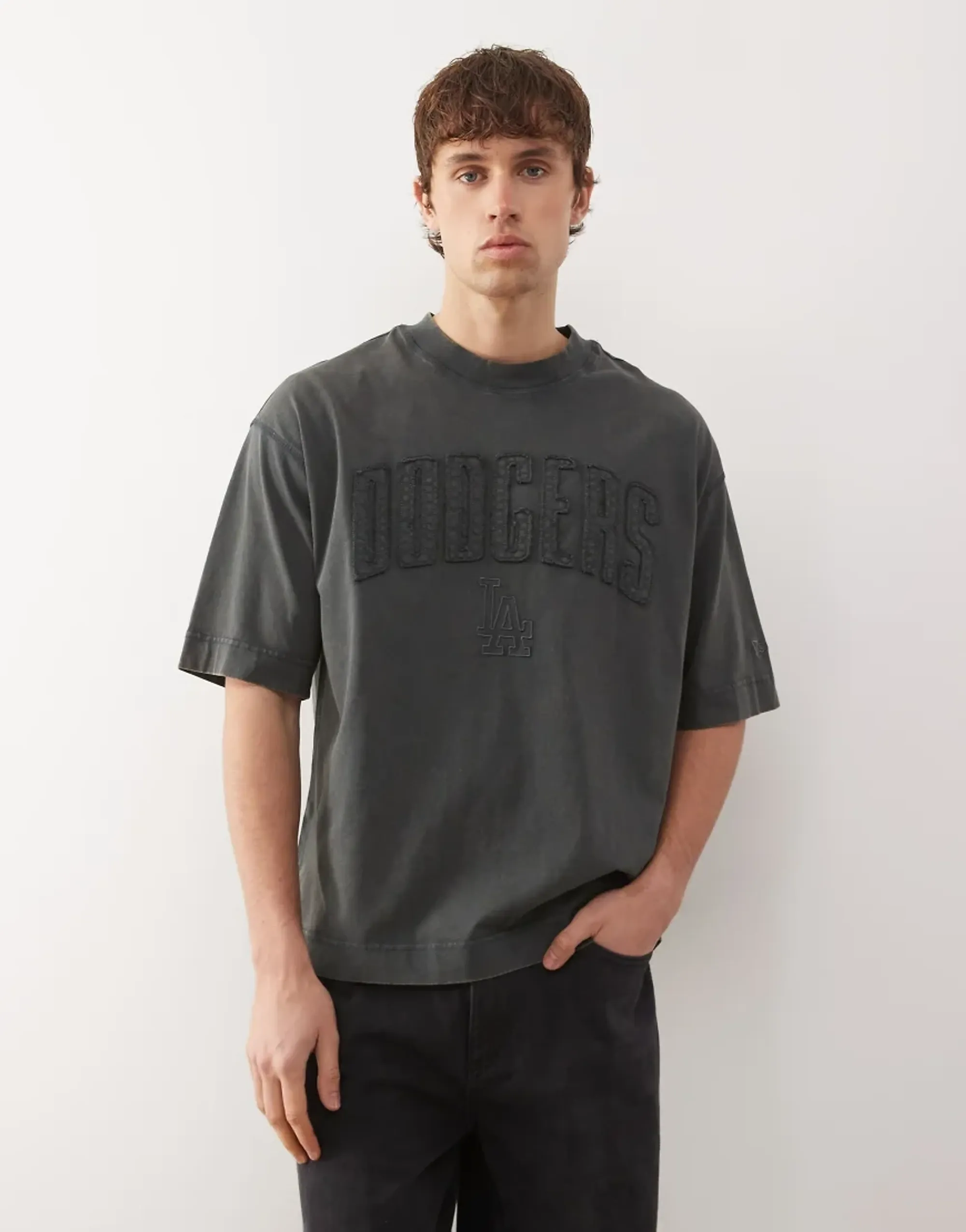 New Era Cap New Era La Dodgers Applique Logo Boxy T-Shirt In Washed Grey