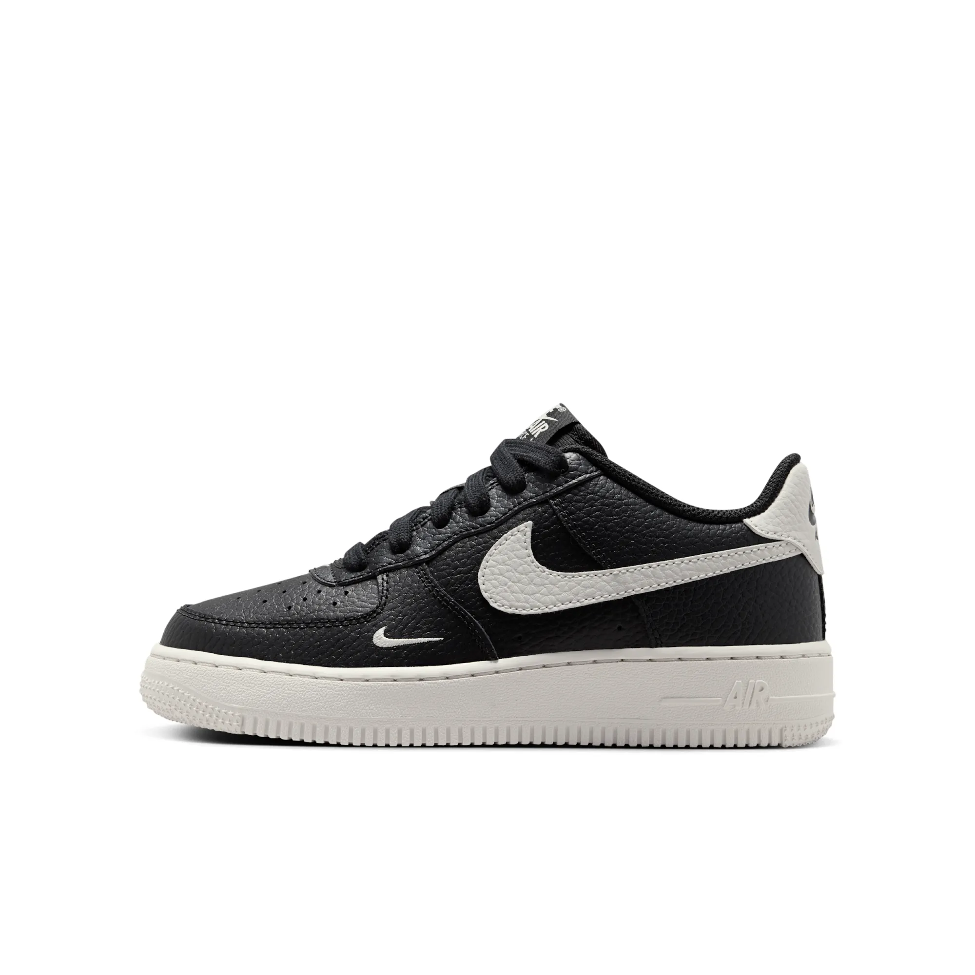 Nike Air Force 1 Older Kids' Shoes - Black