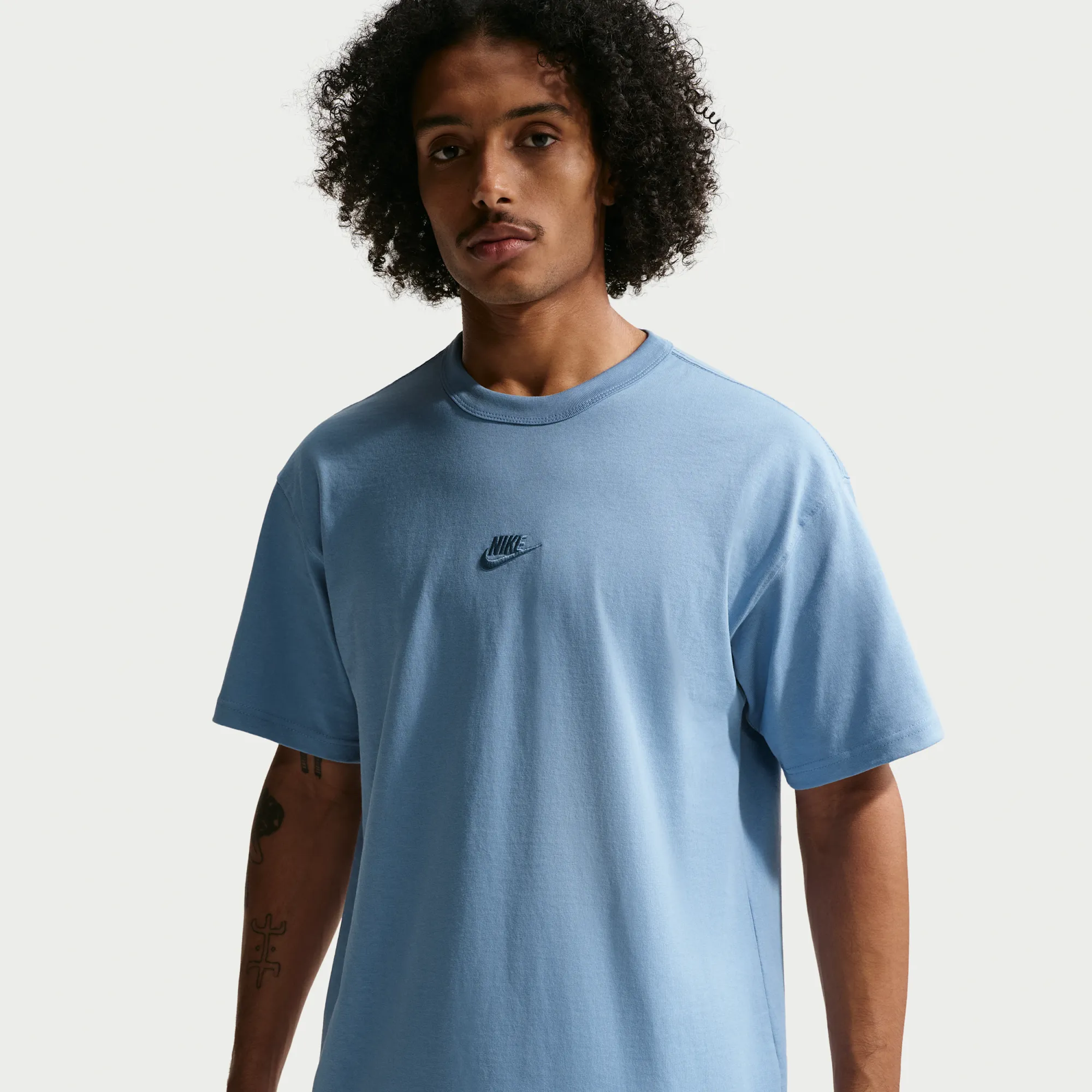 Nike Premium Essentials Men's T-Shirt - Blue - Cotton