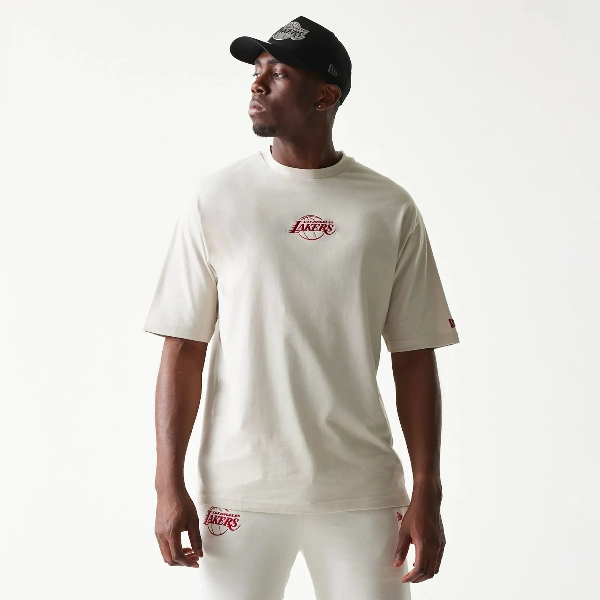 LA Lakers NBA League Essential Cream Oversized T-Shirt New Era Cap adult unisex