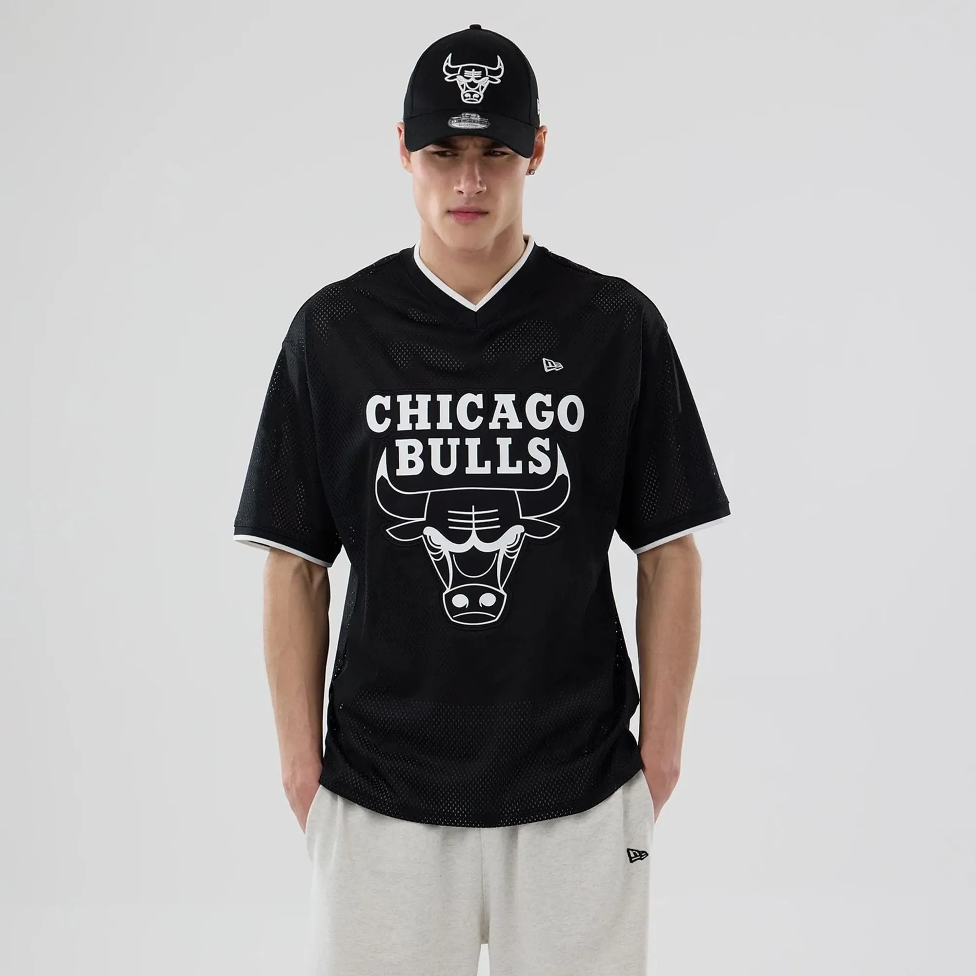 Chicago Bulls NBA Mesh Black Oversized T-Shirt New Era Cap adult unisex