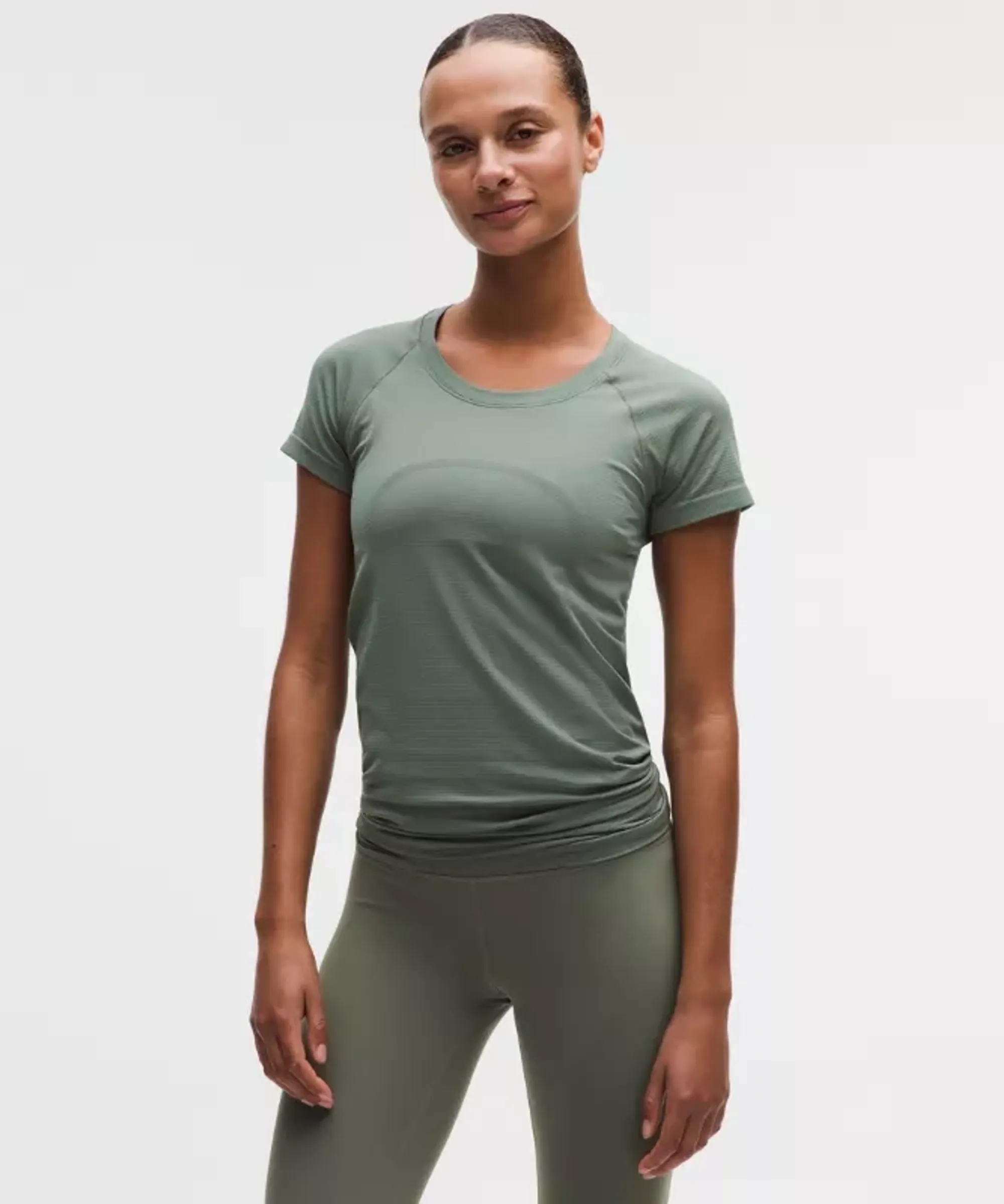 lululemon – Women's Swiftly Tech Short-Sleeve Shirt 2.0 Hip Length – Color Green – Size 0