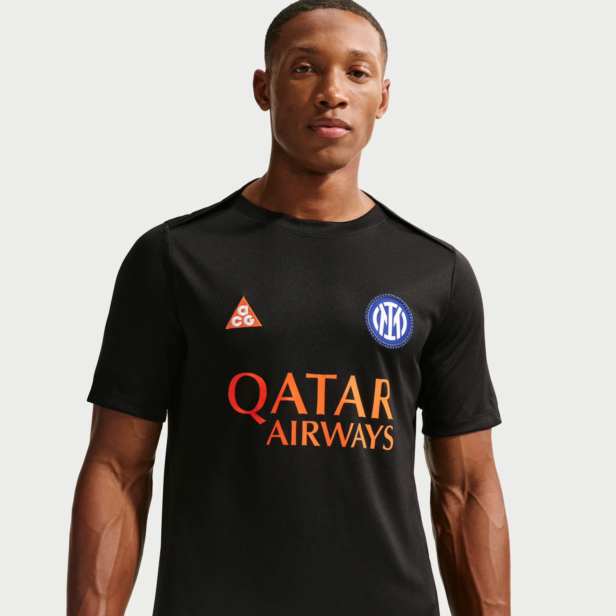 Inter Milan Academy Pro SE Men's Nike ACG Dri-FIT Football Short-Sleeve Pre-Match Top - Black - Polyester