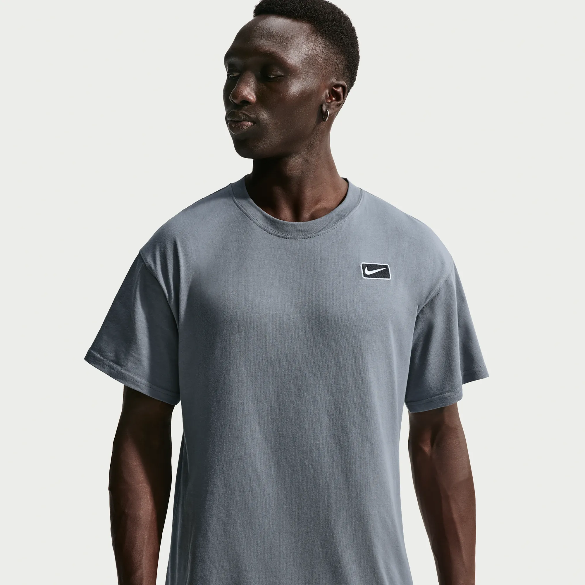 Nike Men's Short-Sleeve T-Shirt - Grey - Cotton