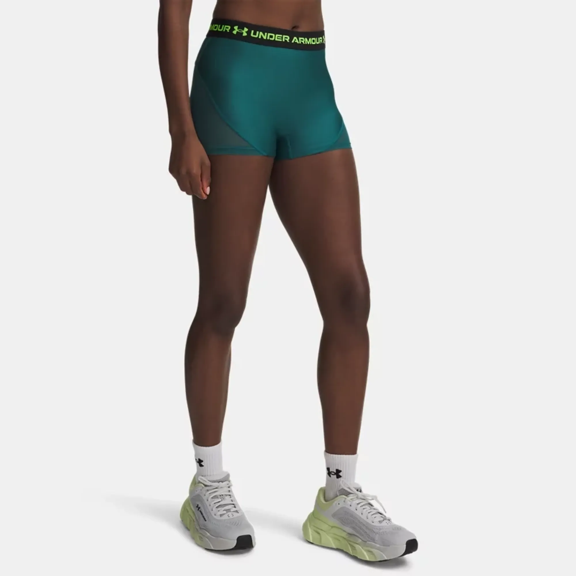 HeatGear® Mesh Shorty Women's Shorts Rack Green / Hyper Green L