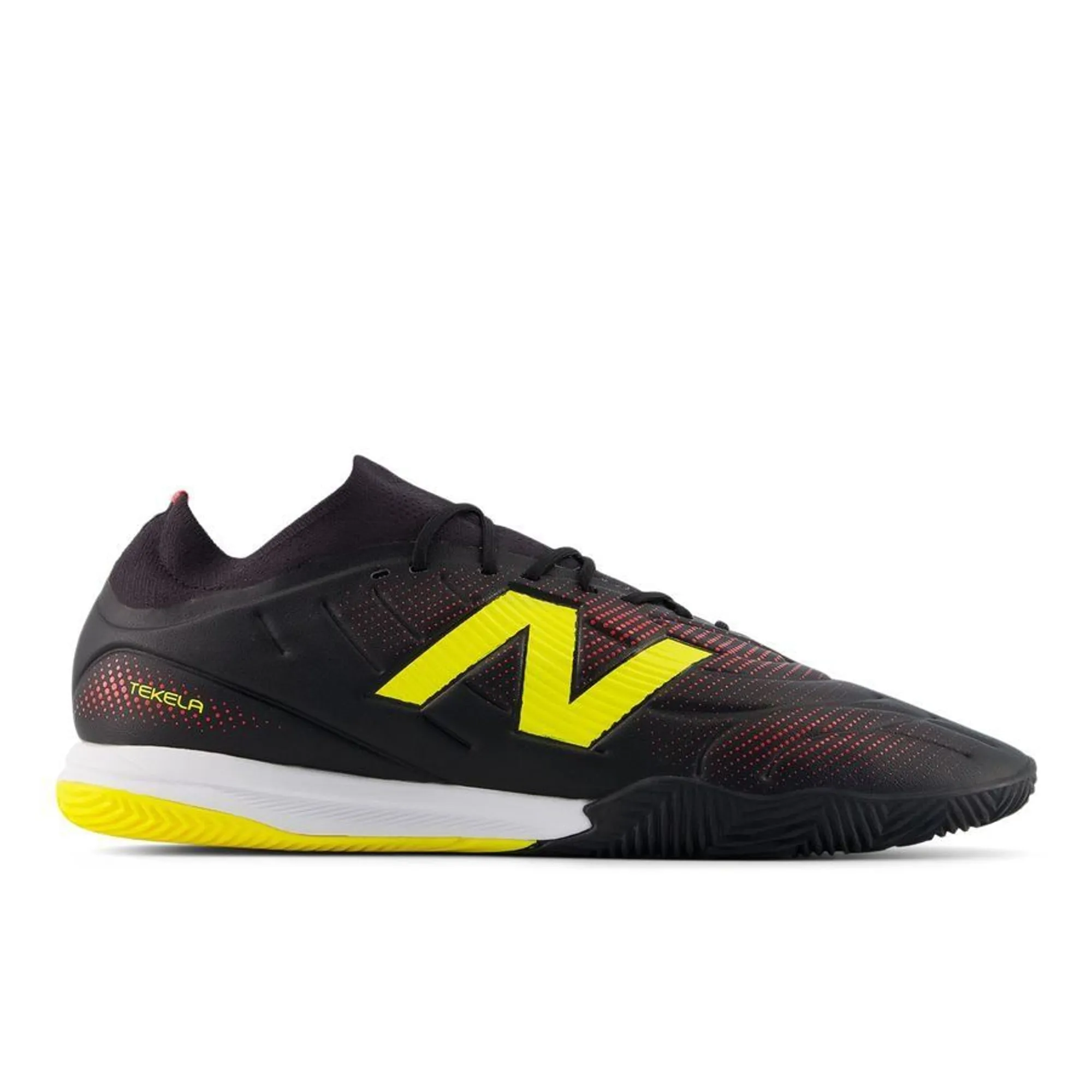 New Balance Tekela V5 Team Low Cut In Live Wire - Black/Punch Yellow - ['Black']