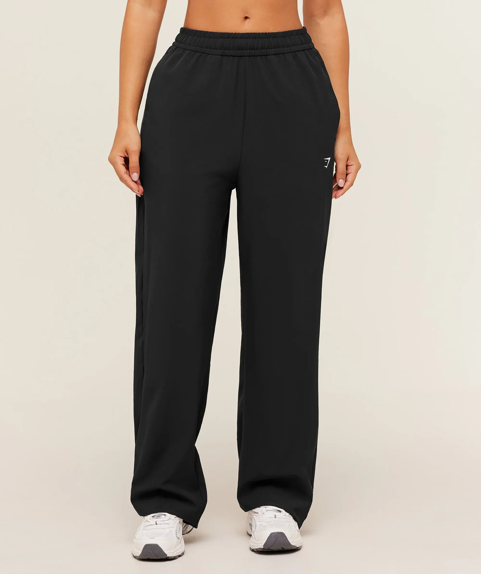 Gymshark Training Everyday Woven Straight Leg Short Pants - GS Black